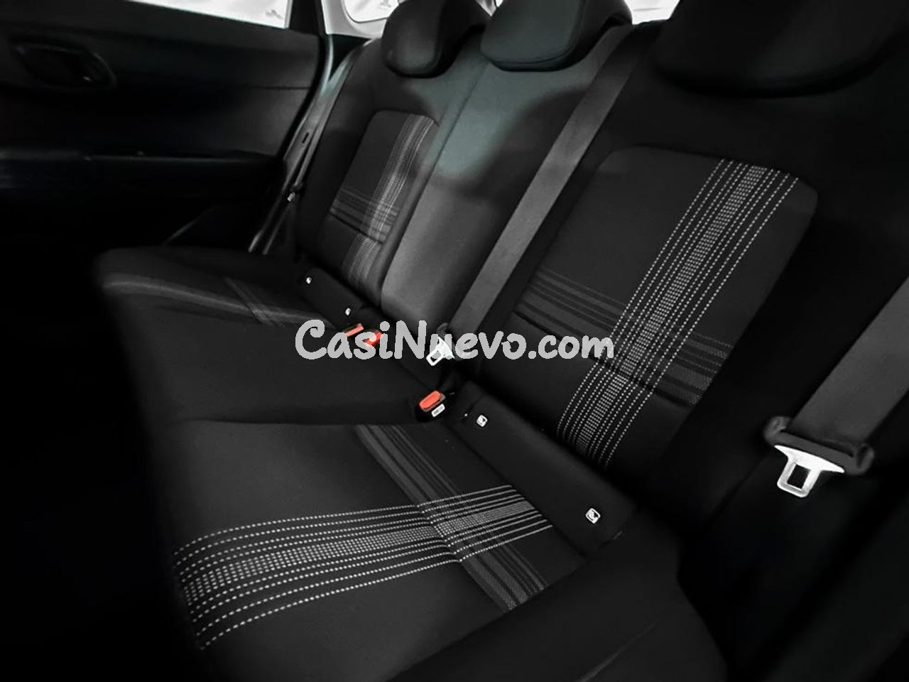 Hyundai i20 1.2 MPI 79CV Essence - foto 16