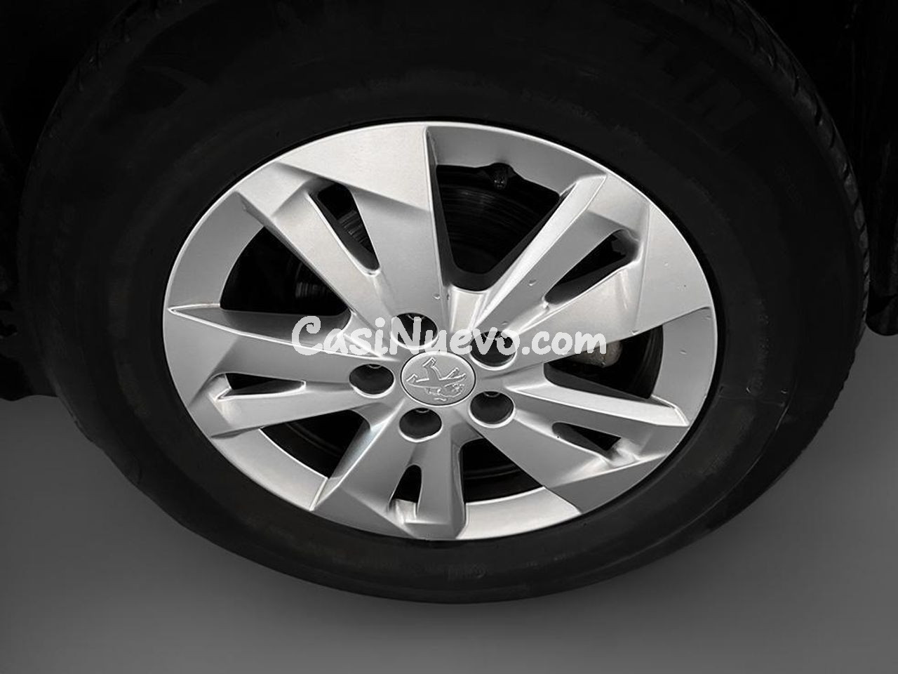 Peugeot Rifter 1.5 BlueHDI 100CV Allure Pack - foto 18