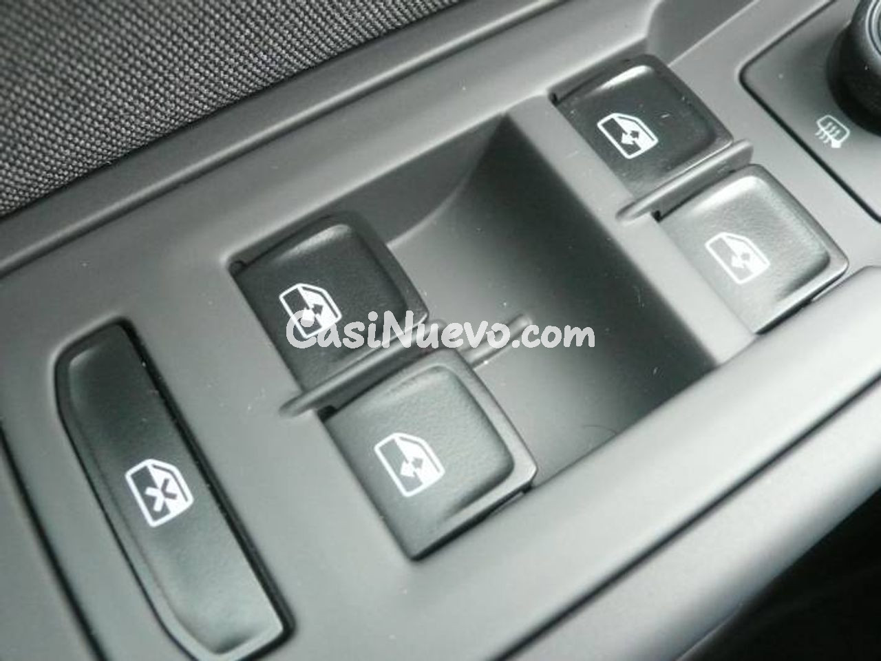 Volkswagen Golf Berlina 2.0 TDI - foto 32