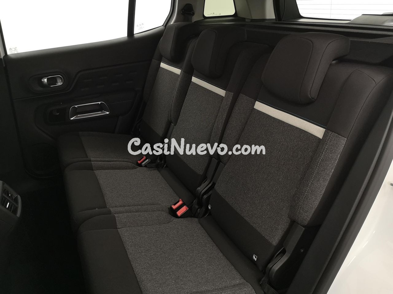 Citroën C5 Aircross 1.5 BLUEHDI 130 EAT8 PLUS GPS LL17 RADAR - foto 13