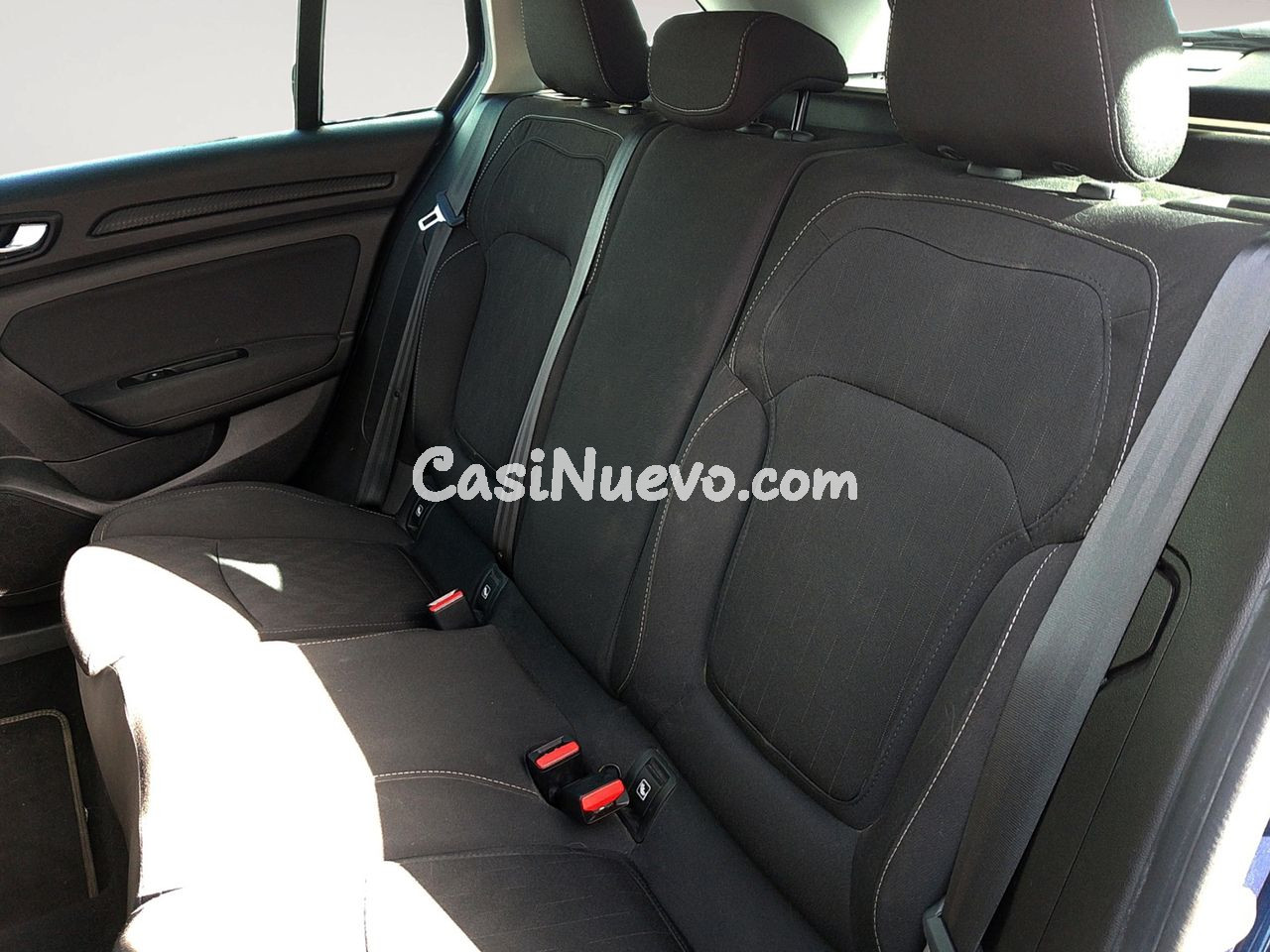 Renault Megane Limited - foto 10