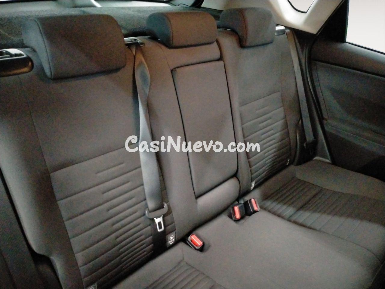 Toyota Auris Hybrid Active Business Plus - foto 10