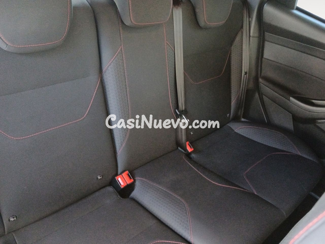 Ford Focus ST-Line - foto 10