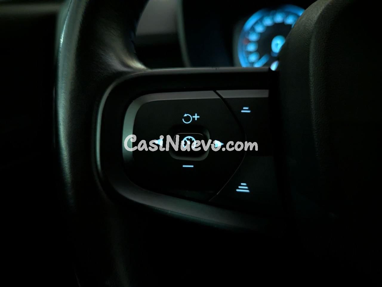 Volvo XC40 2.0 D3 Momentum - foto 10