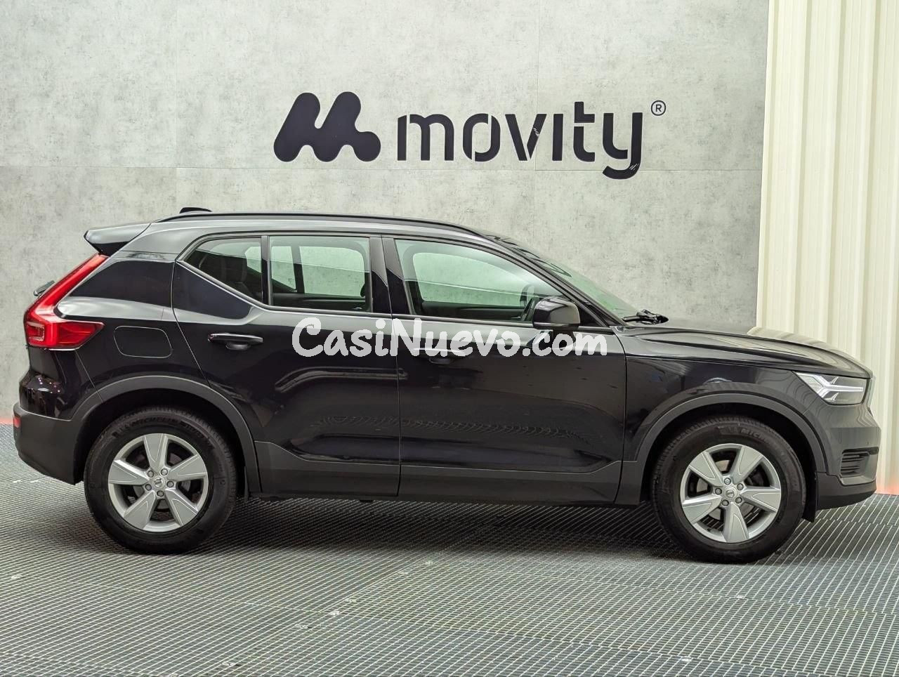 Volvo XC40 2.0 D3 Momentum - foto 22