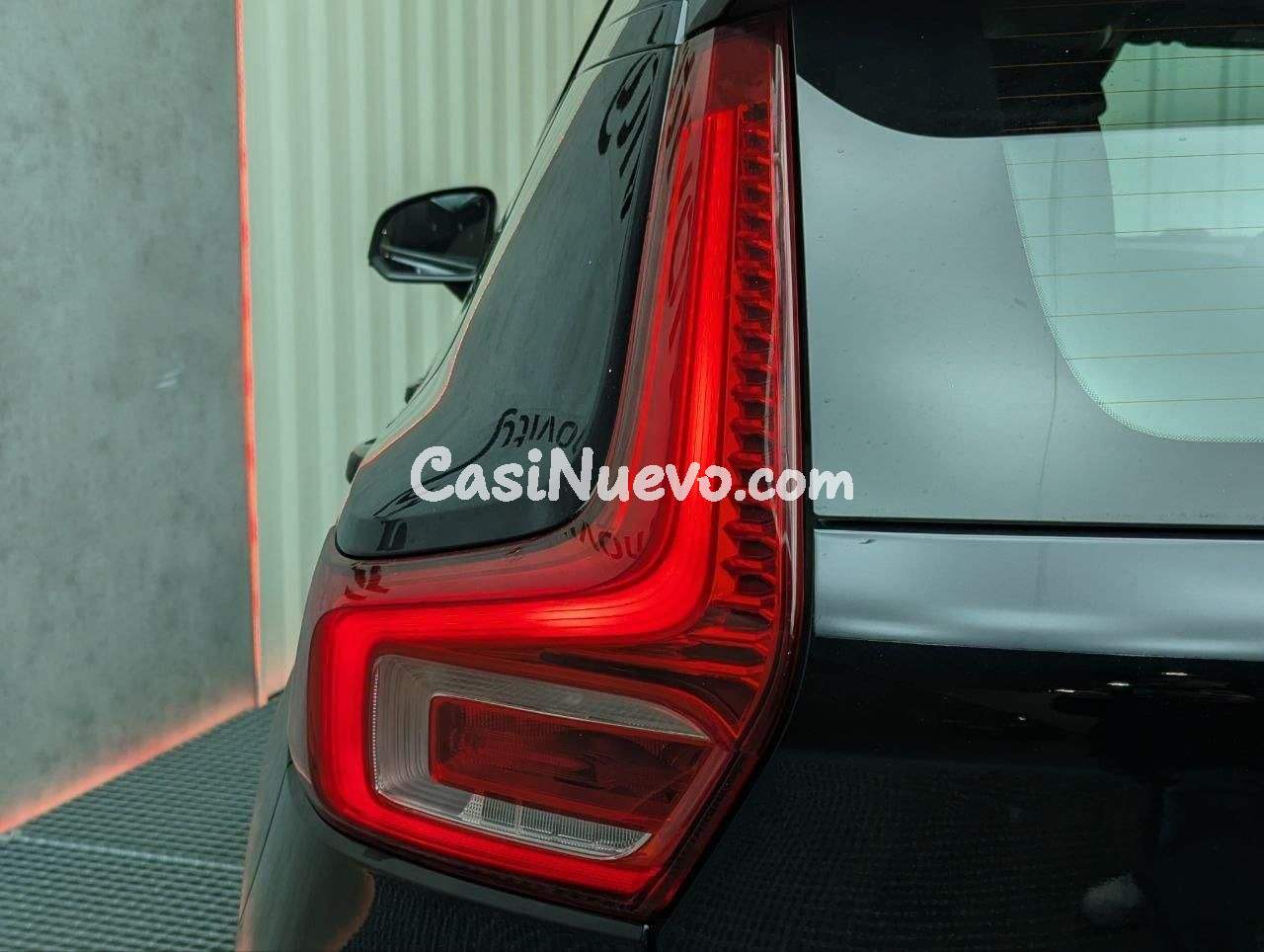 Volvo XC40 2.0 D3 Momentum - foto 23