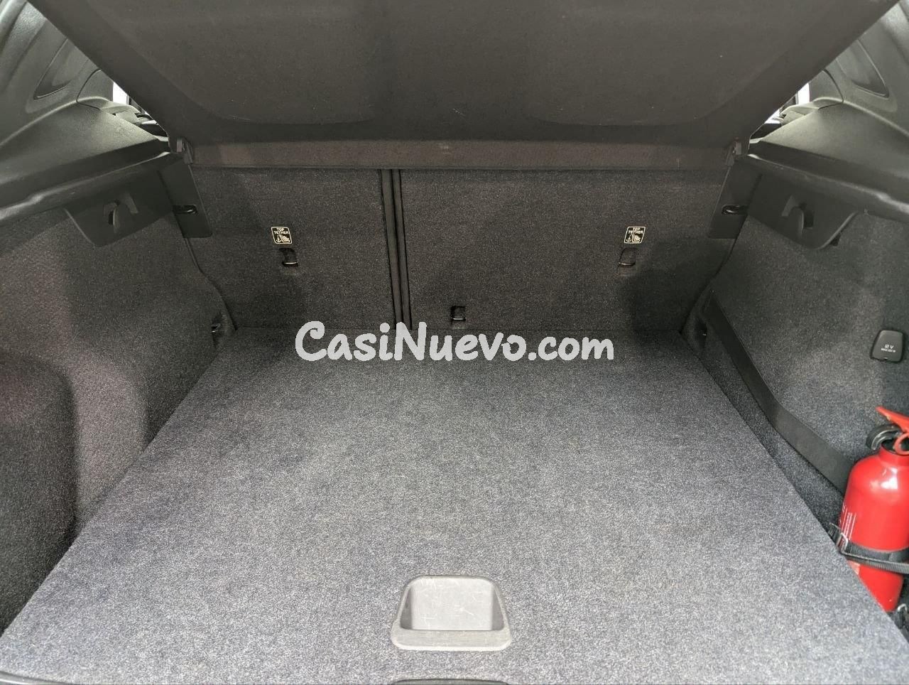 Volvo XC40 2.0 D3 Momentum - foto 26