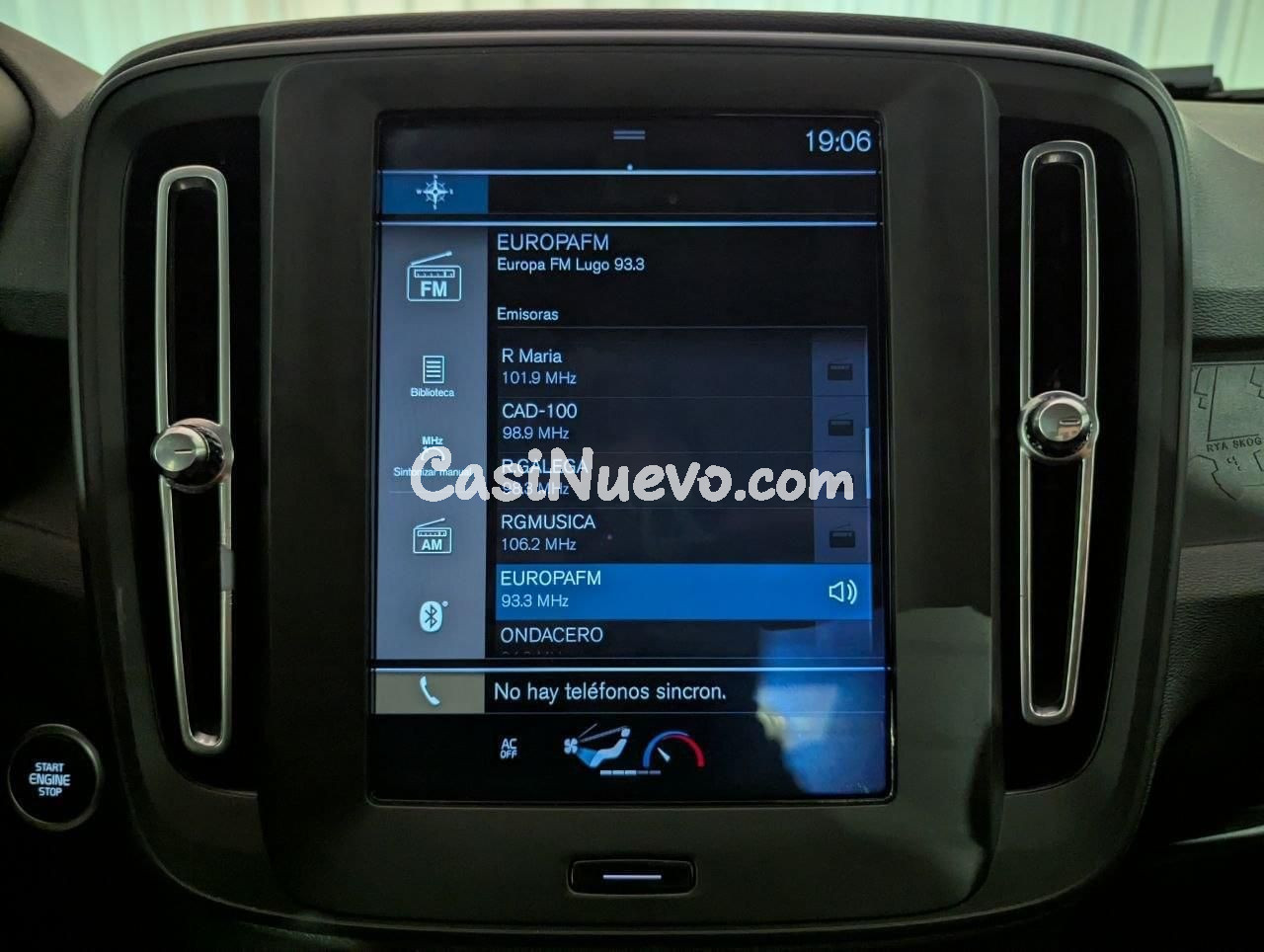 Volvo XC40 2.0 D3 Momentum - foto 33