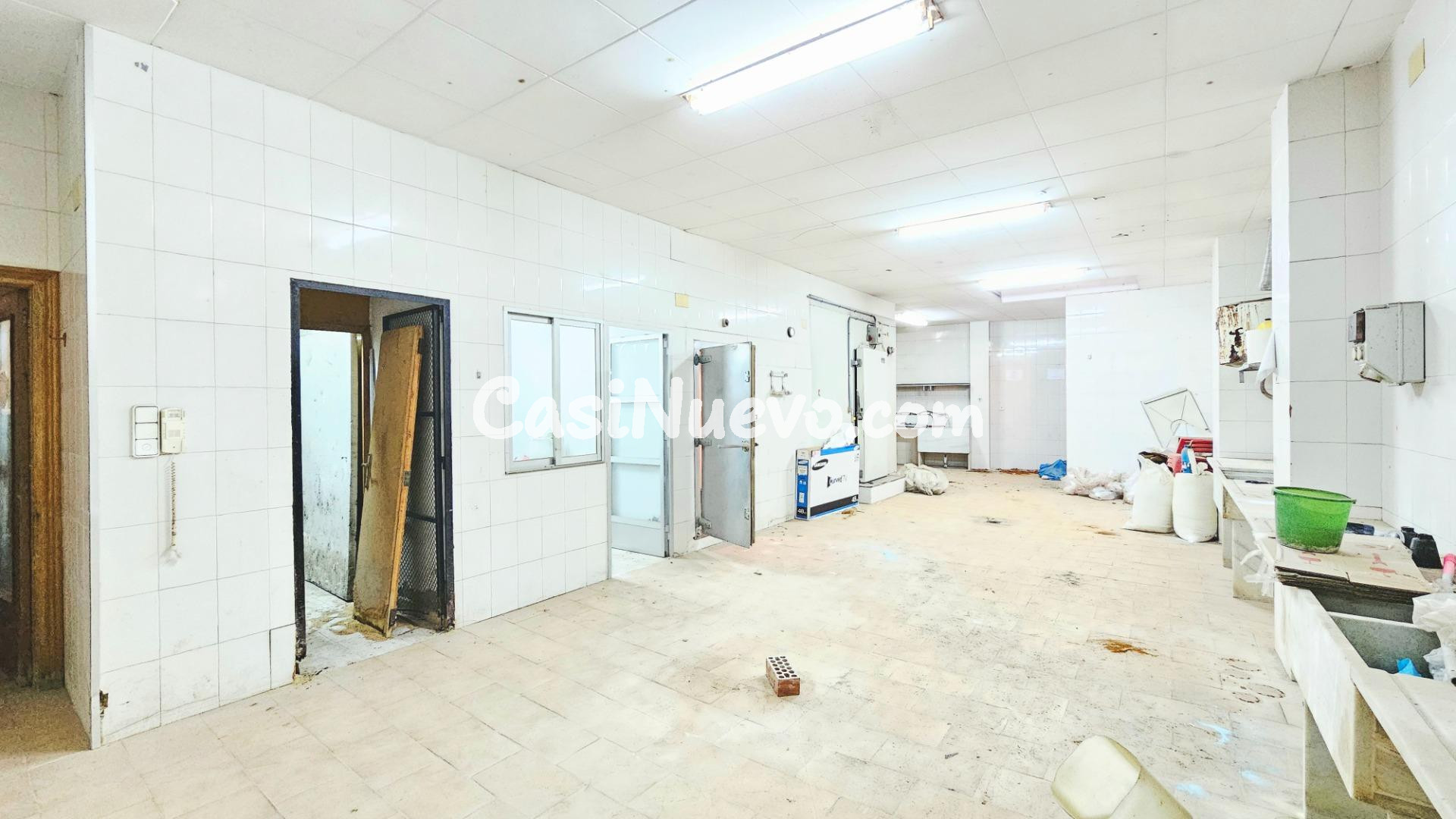 Edificio a la venta con gran potencial en zona Pérez Crespí  - foto 7