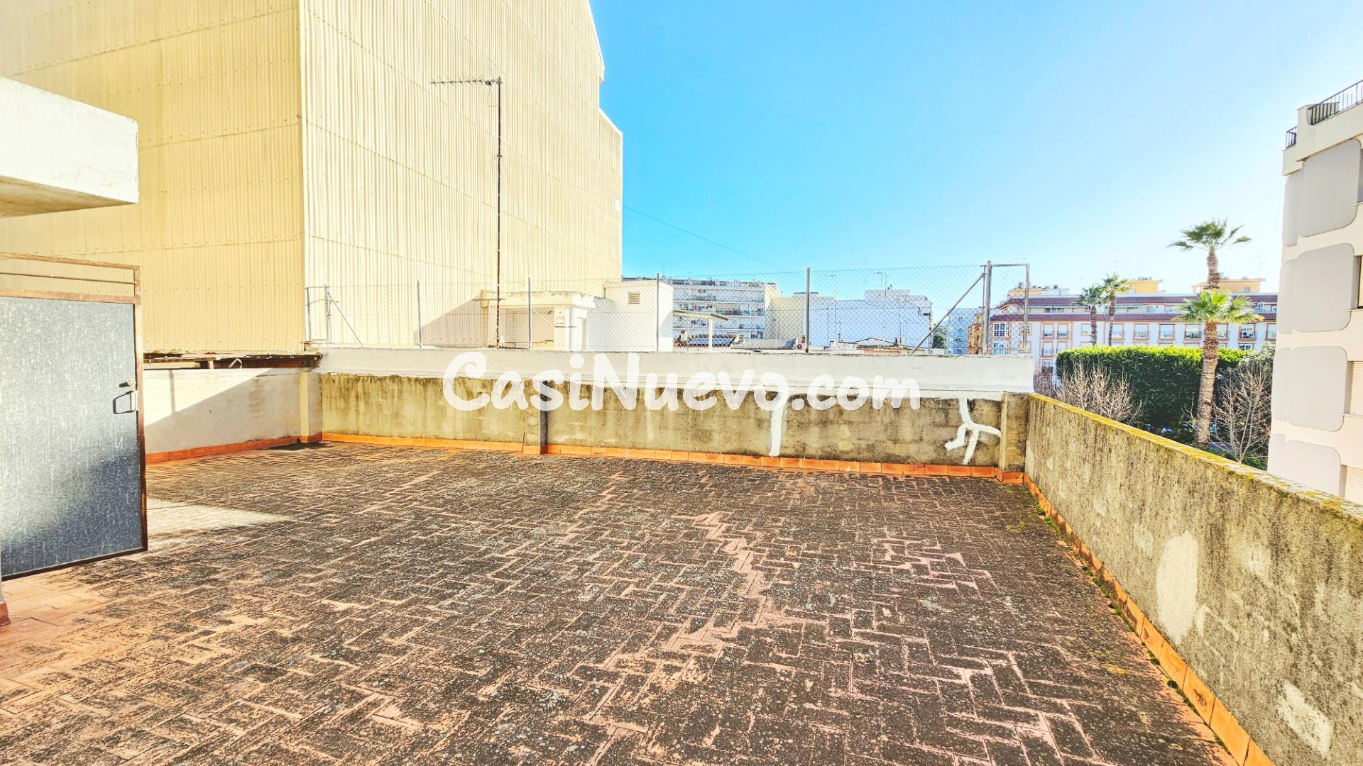 Edificio a la venta con gran potencial en zona Pérez Crespí  - foto 48