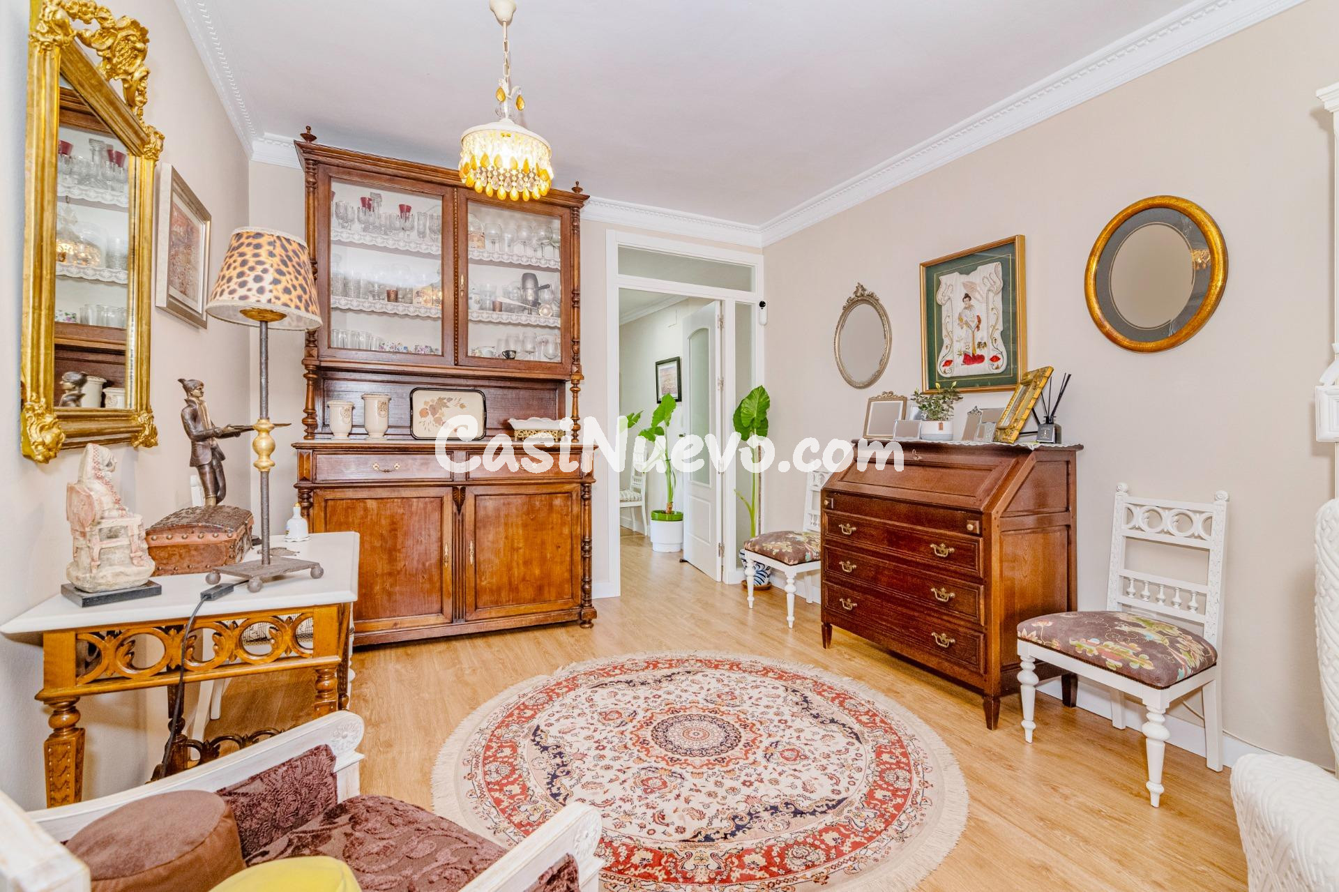 Exclusivo piso de 3 dormitorios, 2 baños, garaje y vistas de - foto 3