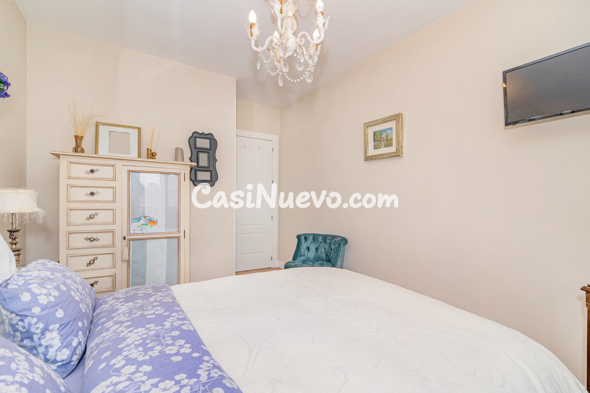 Exclusivo piso de 3 dormitorios, 2 baños, garaje y vistas de - foto 26