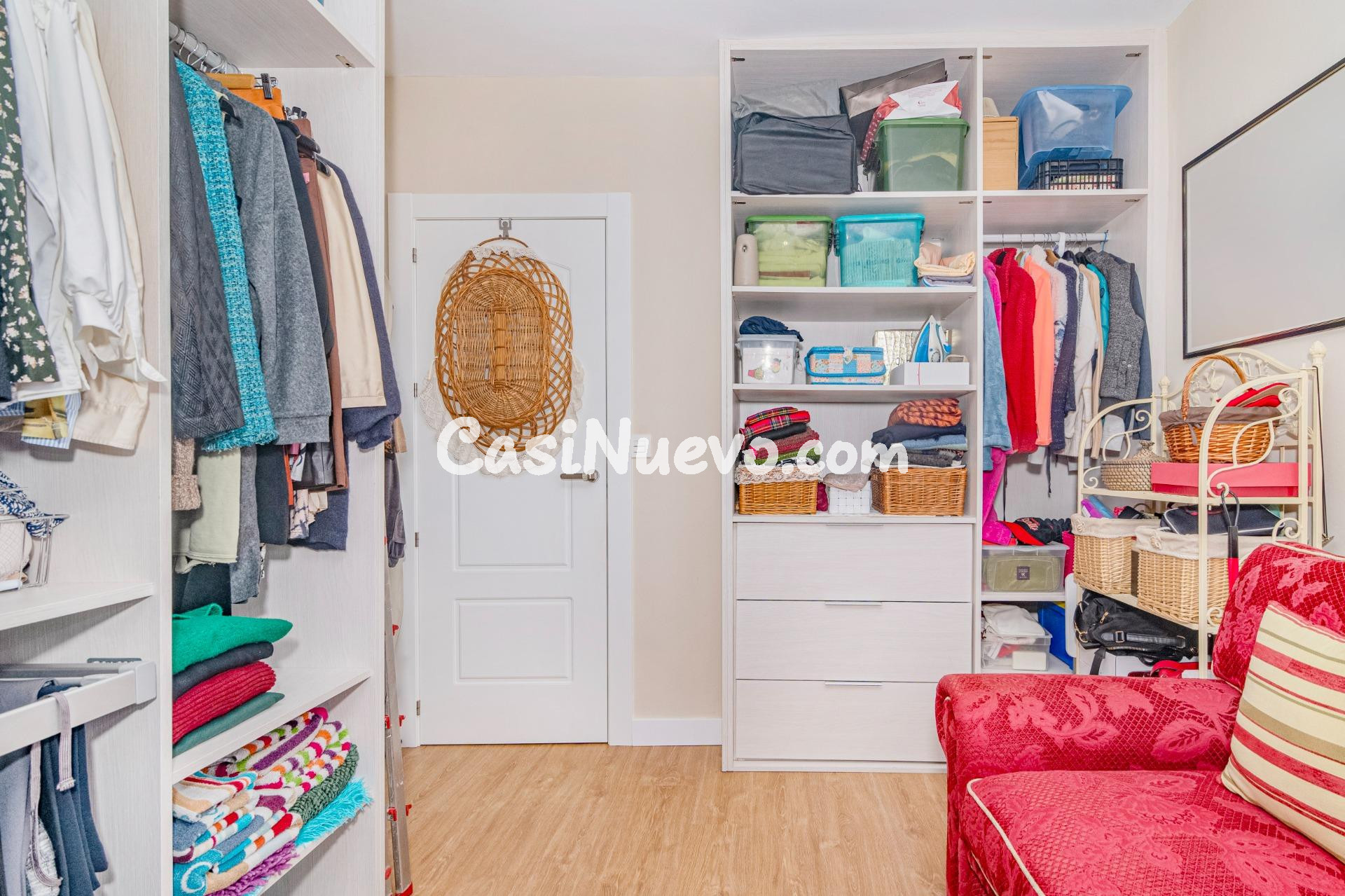 Exclusivo piso de 3 dormitorios, 2 baños, garaje y vistas de - foto 28