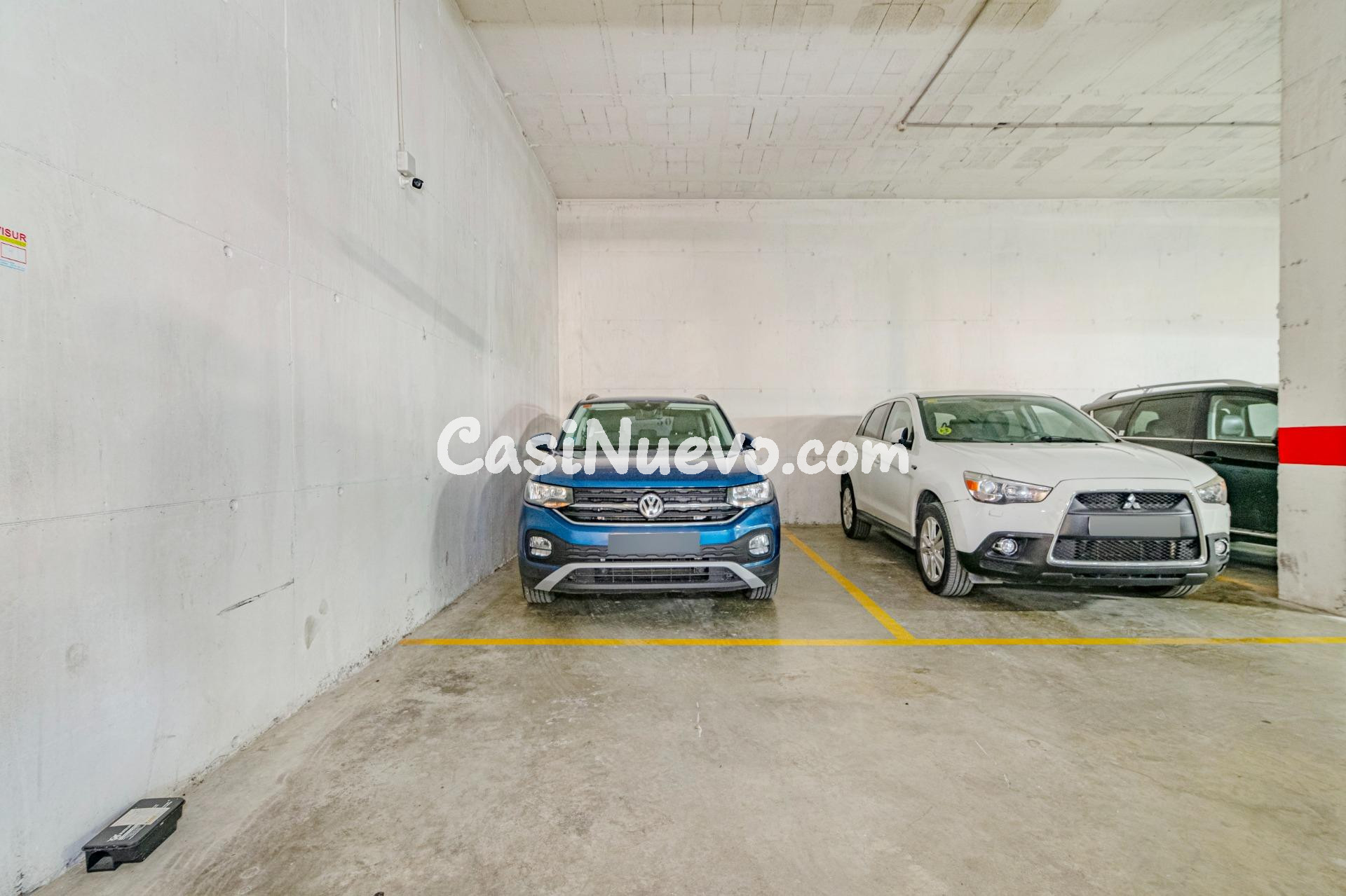 Exclusivo piso de 3 dormitorios, 2 baños, garaje y vistas de - foto 32