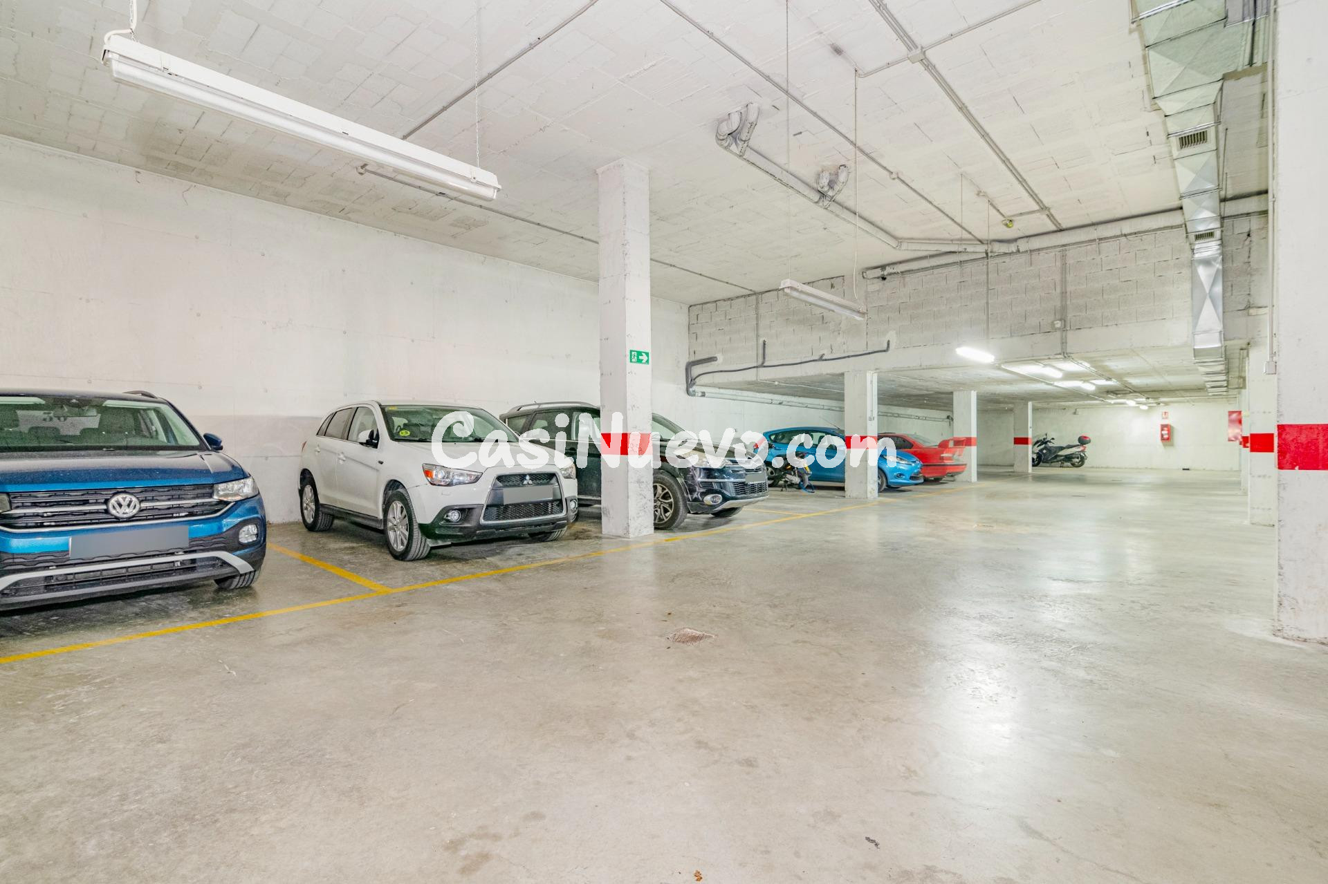 Exclusivo piso de 3 dormitorios, 2 baños, garaje y vistas de - foto 33