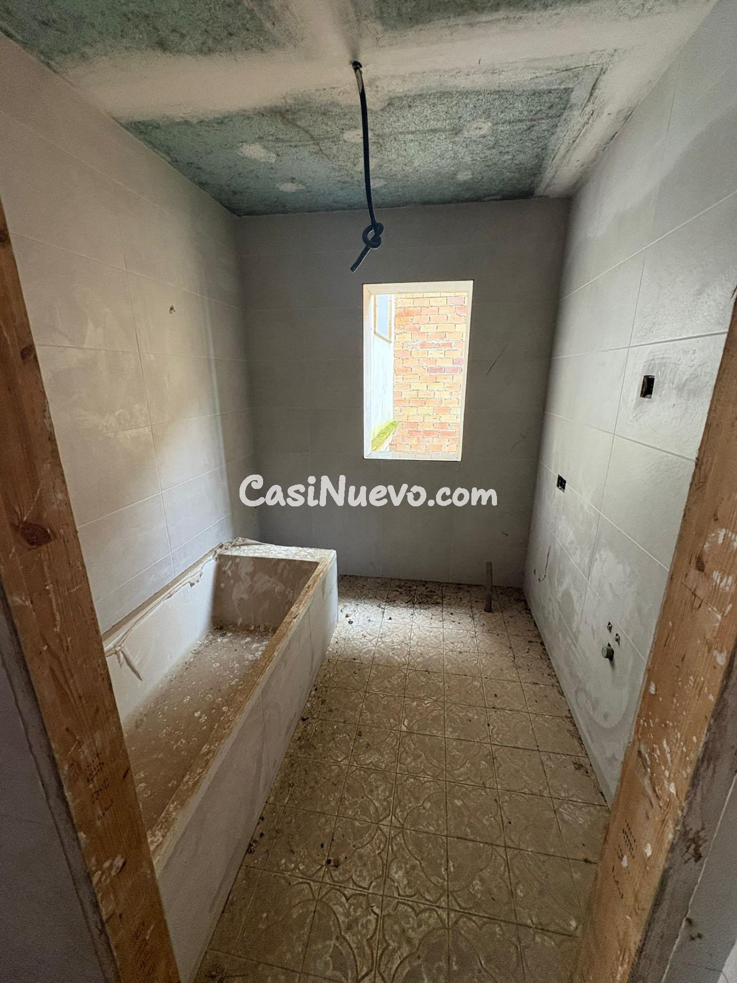 Casa en Construcción: Espacios Amplios y Luminosos en calle  - foto 13