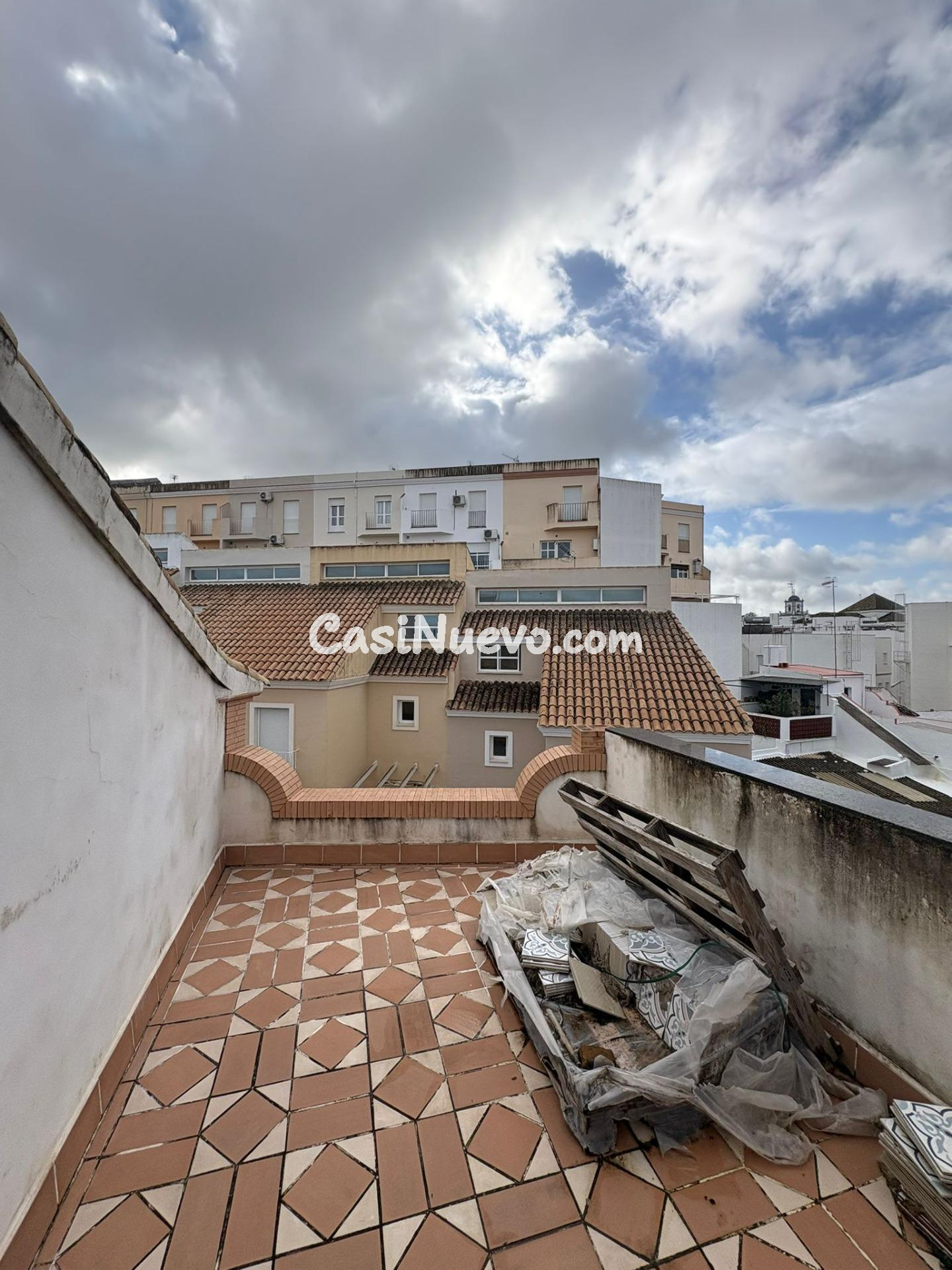 Casa en Construcción: Espacios Amplios y Luminosos en calle  - foto 16