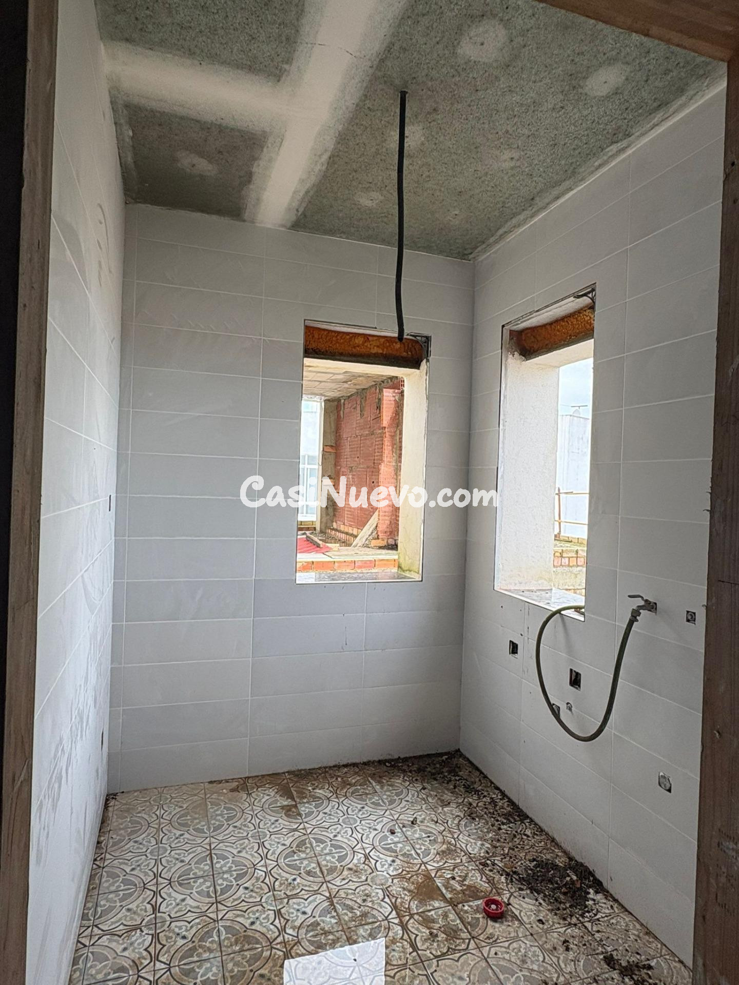 Casa en Construcción: Espacios Amplios y Luminosos en calle  - foto 29