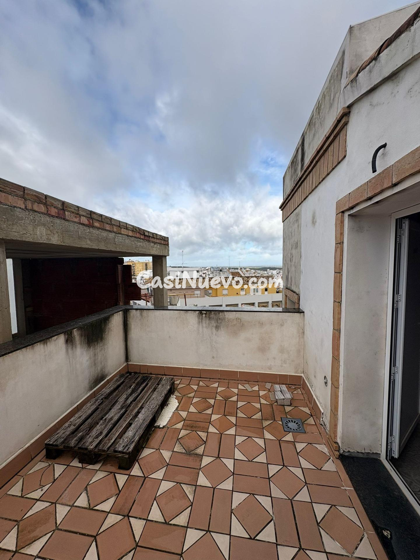 Casa en Construcción: Espacios Amplios y Luminosos en calle  - foto 37