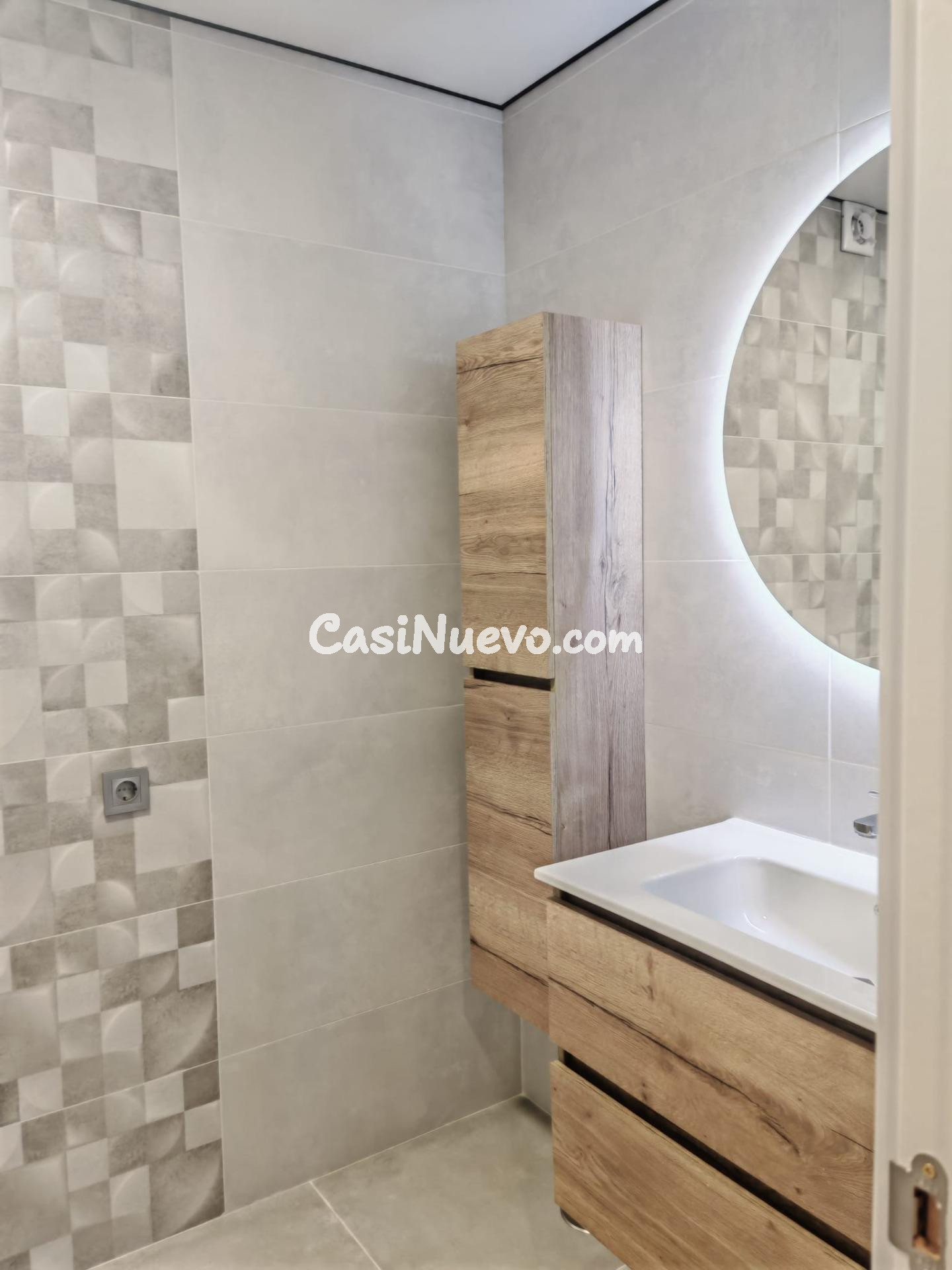 Piso reformado en Venta - al Pie del Castillo de San Fernand - foto 16