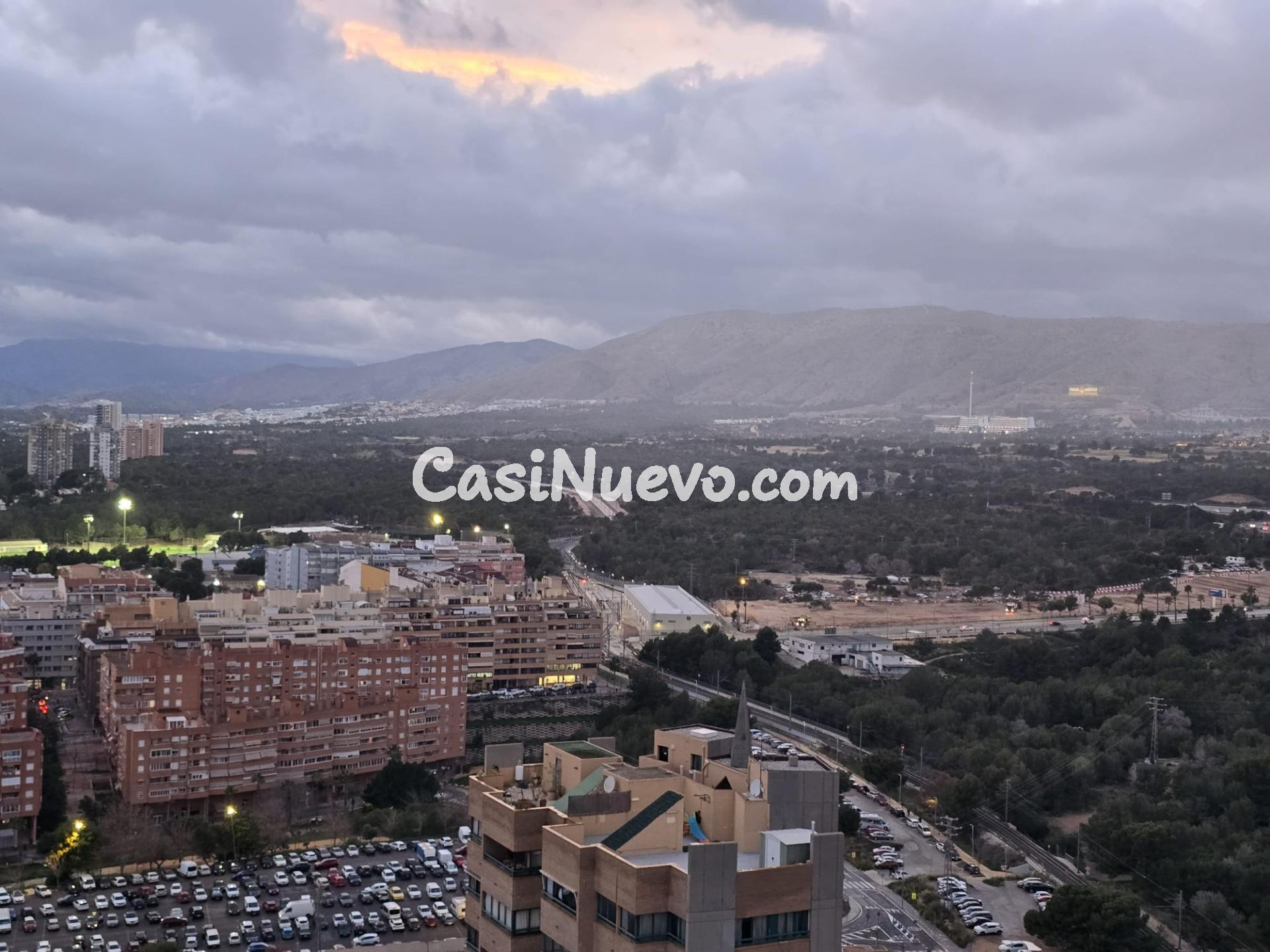 Apartamento con vistas panoramicas al mar en Benidorm listo  - foto 5