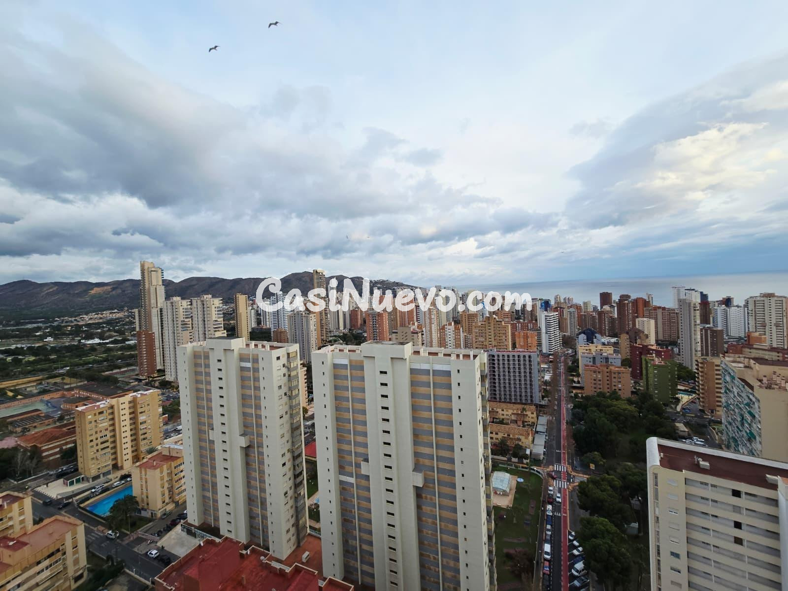 Apartamento con vistas panoramicas al mar en Benidorm listo  - foto 36