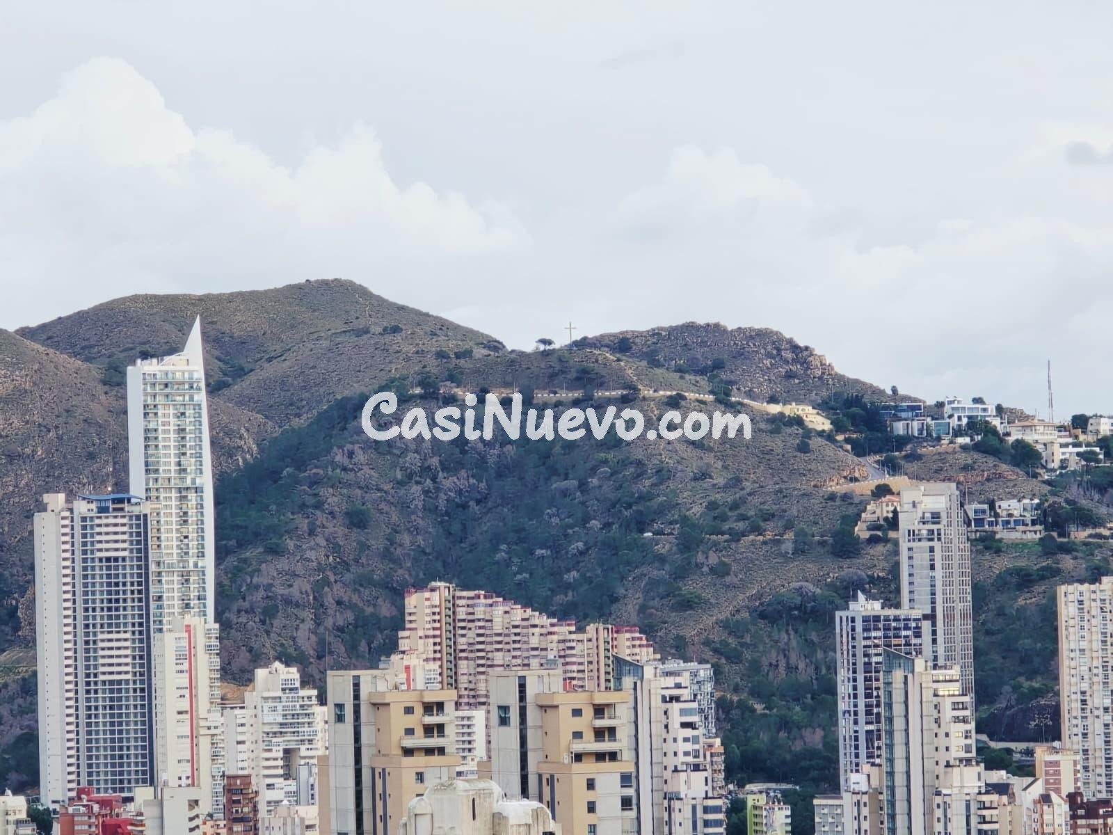 Apartamento con vistas panoramicas al mar en Benidorm listo  - foto 45