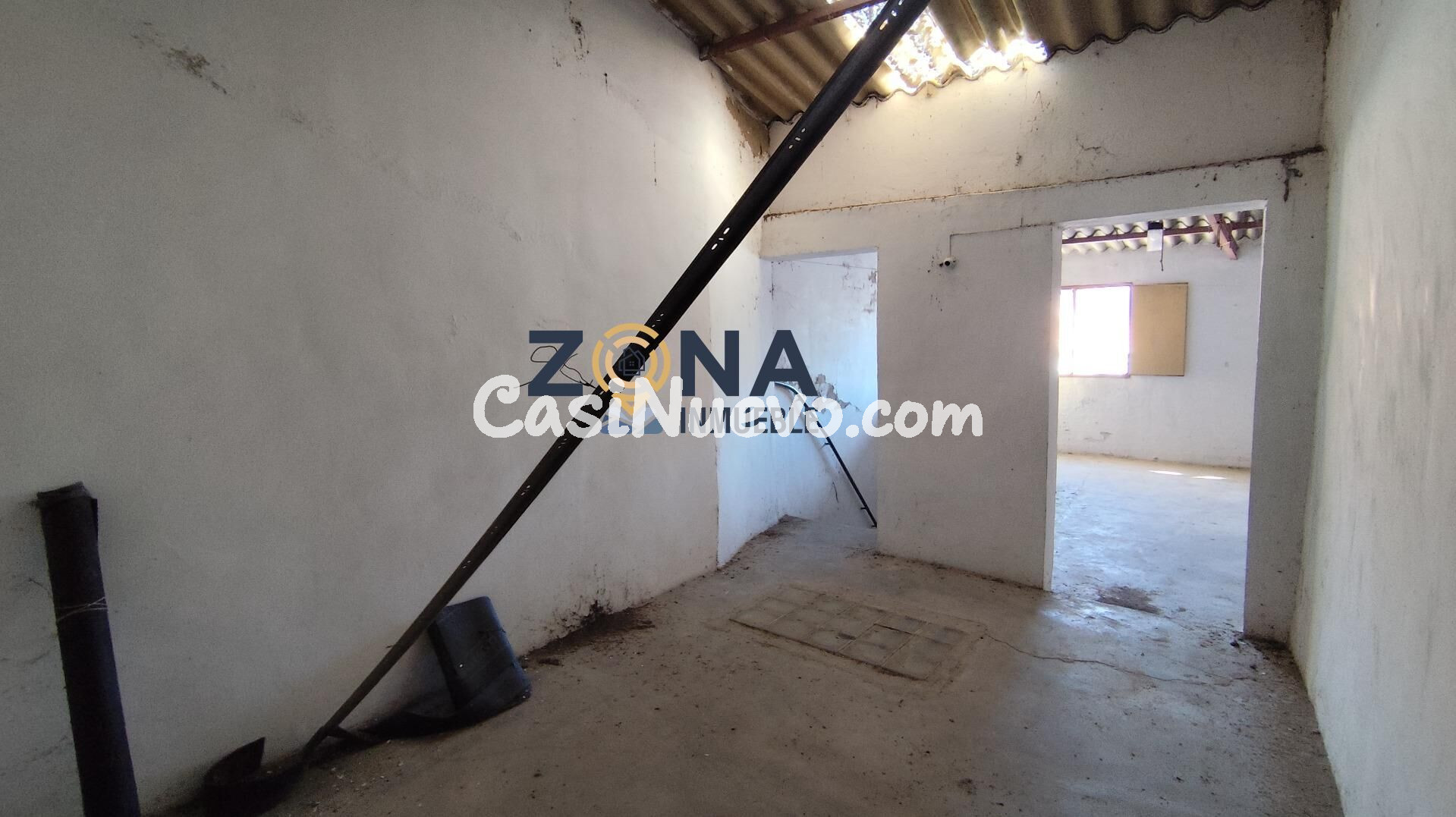 CASA EN SIERRA DE FUENTES SEMI REFORMADA