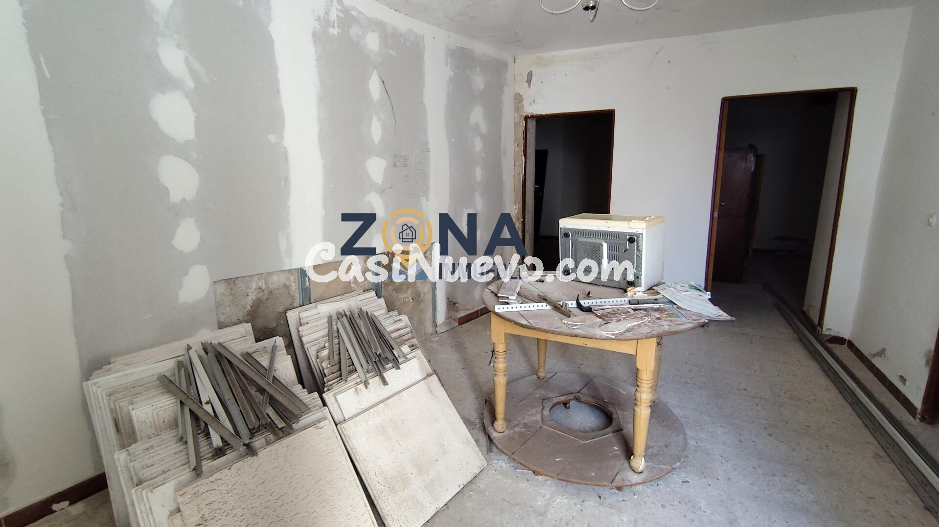 CASA EN SIERRA DE FUENTES SEMI REFORMADA - foto 2