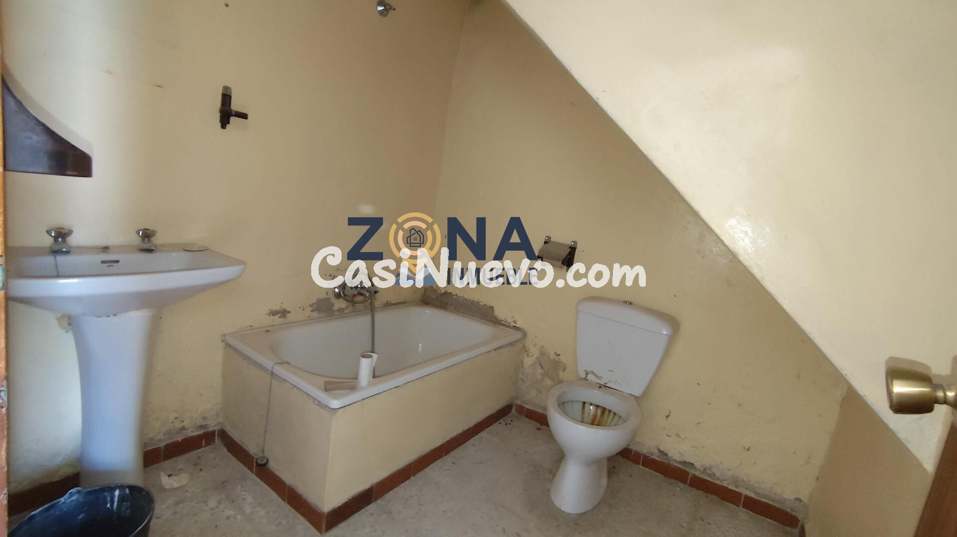 CASA EN SIERRA DE FUENTES SEMI REFORMADA - foto 4