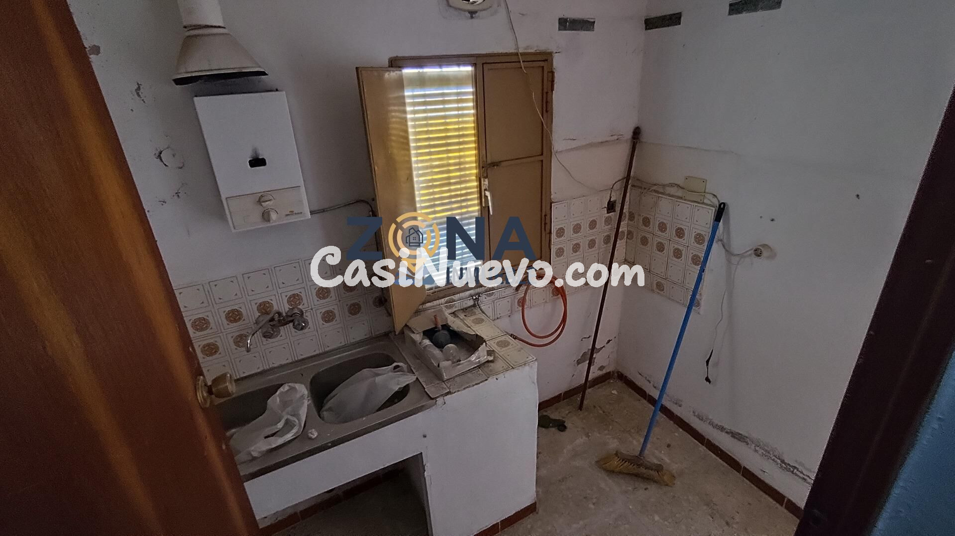 CASA EN SIERRA DE FUENTES SEMI REFORMADA - foto 14