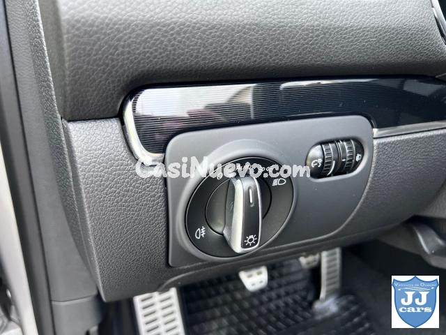 VOLKSWAGEN - Golf -  Cabriolet 2.0 TDI BlueMotion Tech. - foto 47