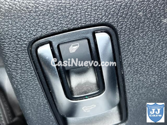 VOLKSWAGEN - Golf -  Cabriolet 2.0 TDI BlueMotion Tech. - foto 50