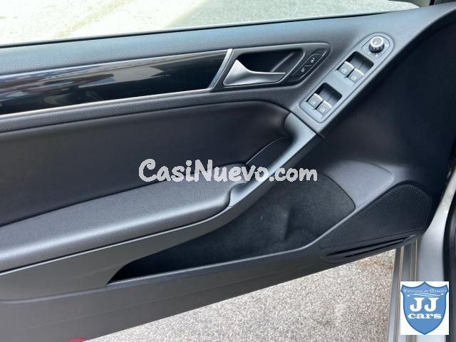 VOLKSWAGEN - Golf -  Cabriolet 2.0 TDI BlueMotion Tech. - foto 51