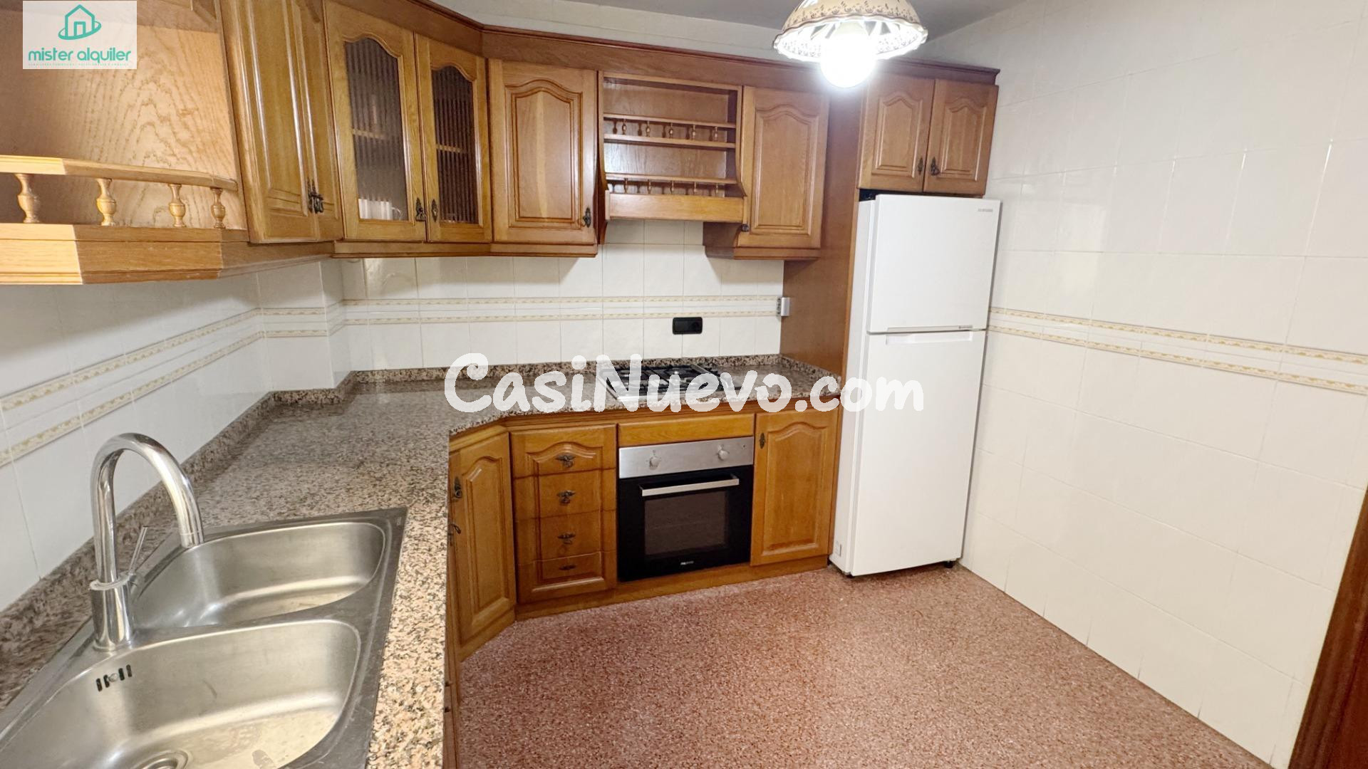 PISO AMPLIO Y LUMINOSO EN CUARTA PLANTA CON ORIENTACIÓN ESTE - foto 15