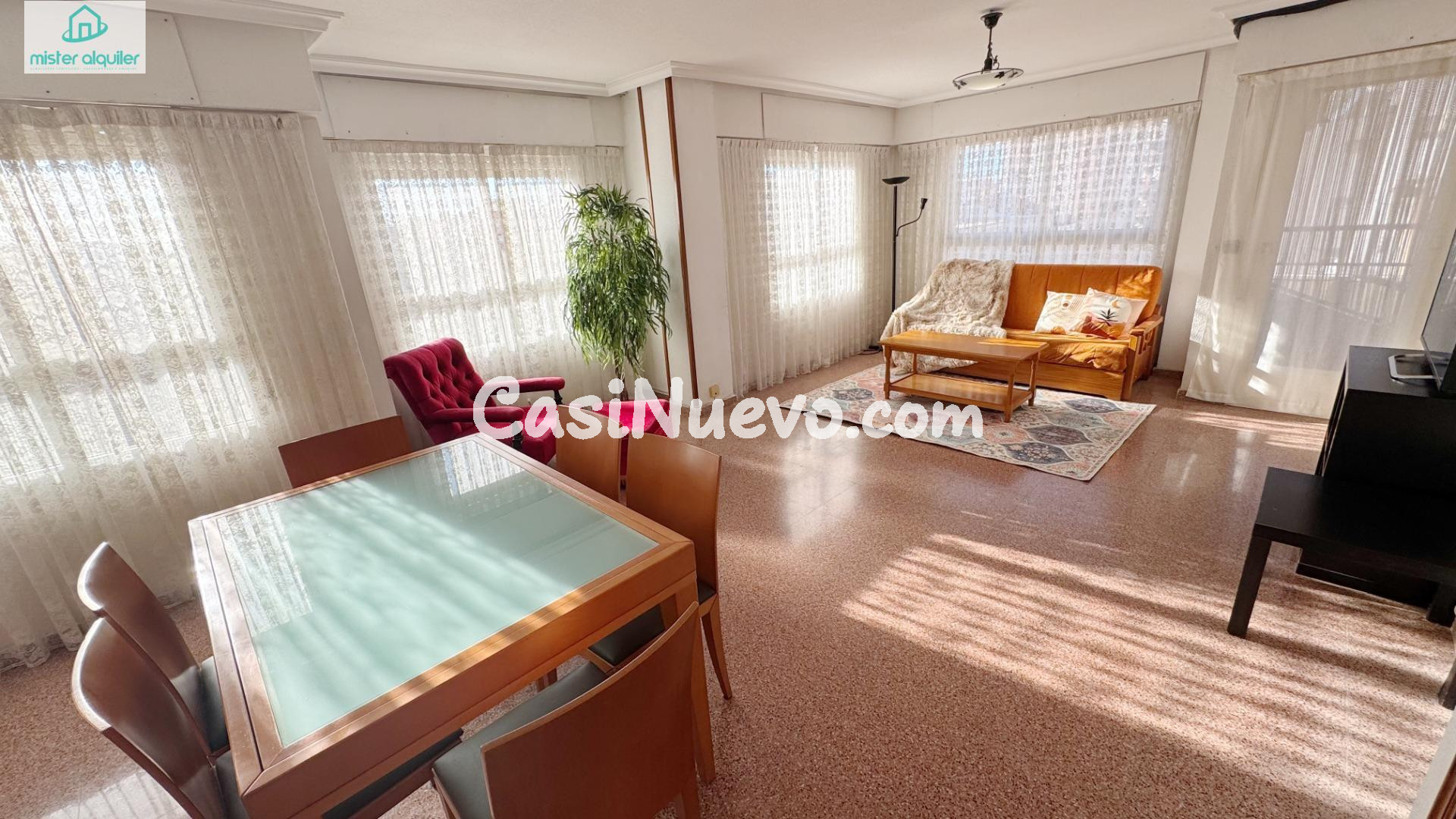 PISO AMPLIO Y LUMINOSO EN CUARTA PLANTA CON ORIENTACIÓN ESTE - foto 39