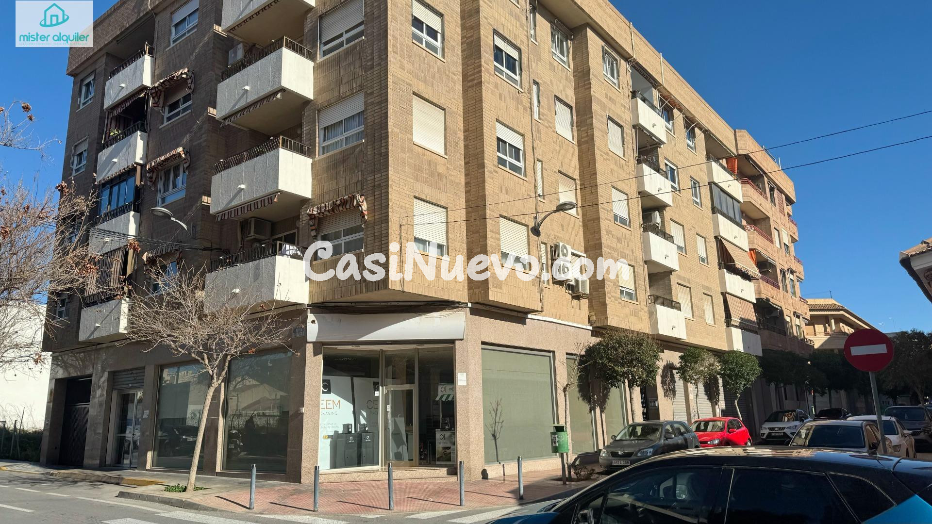 PISO AMPLIO Y LUMINOSO EN CUARTA PLANTA CON ORIENTACIÓN ESTE - foto 47