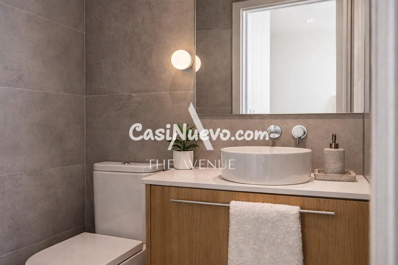 Piso en venta en Calle de Joaquín María López - foto 8