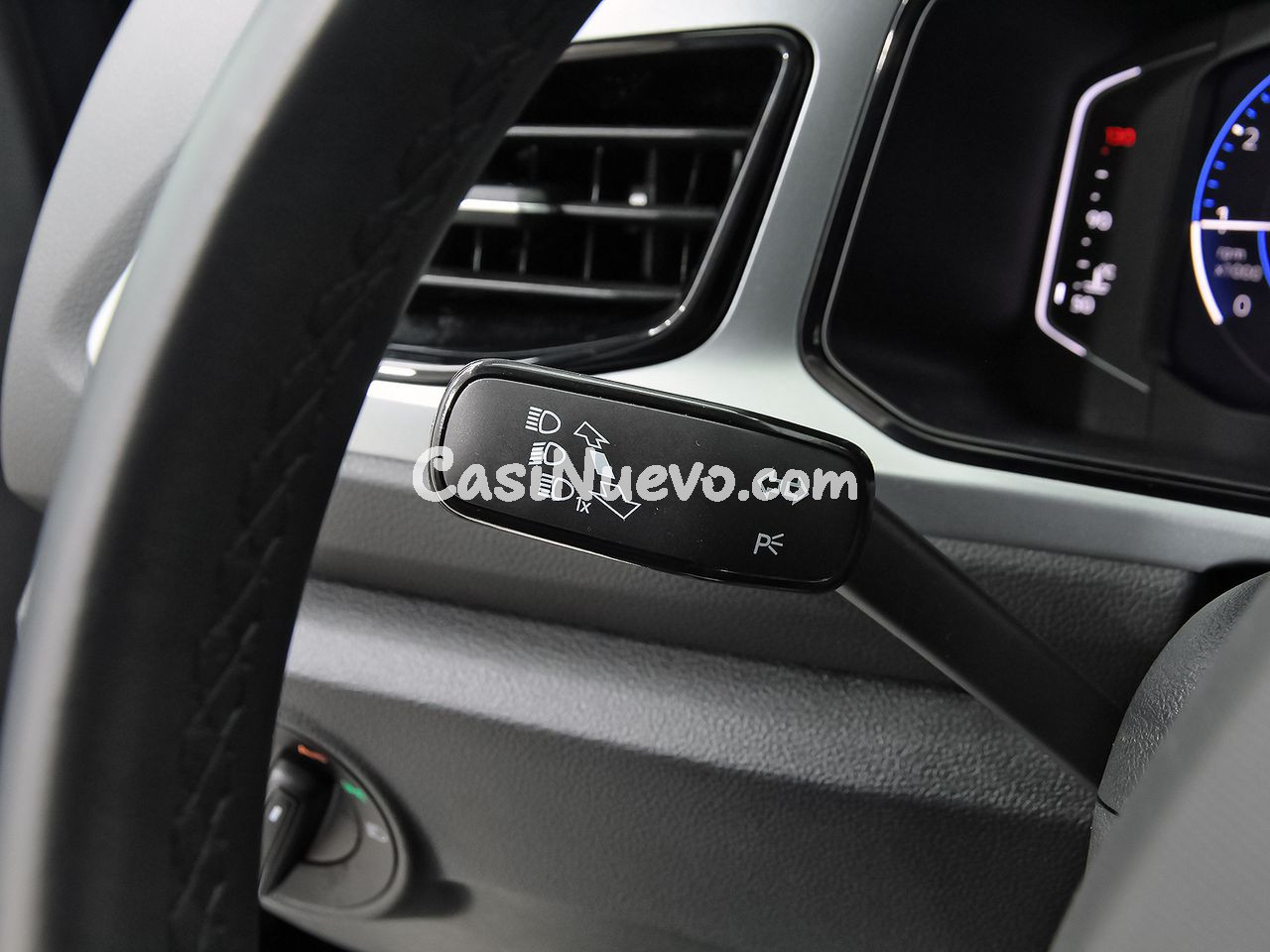 Volkswagen T-Roc "Más" 1.0 TSI 85kW (115CV) - foto 16