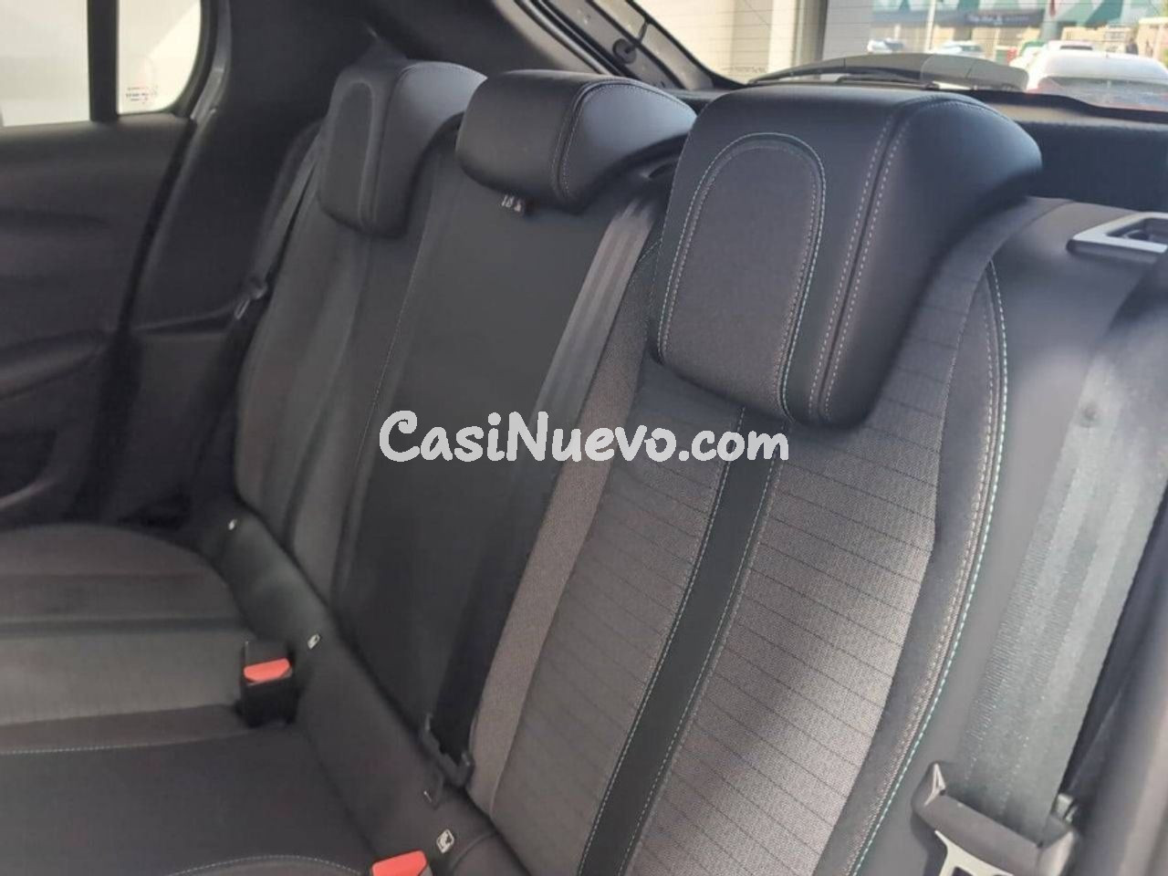 Peugeot 208 BlueHDi 73kW 100CV Allure Pack - foto 23