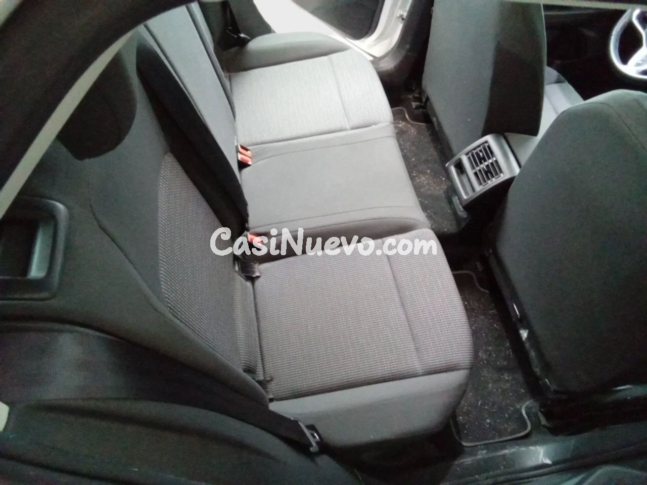 Volkswagen Golf 2.0 TDI 85kW 115CV - foto 8