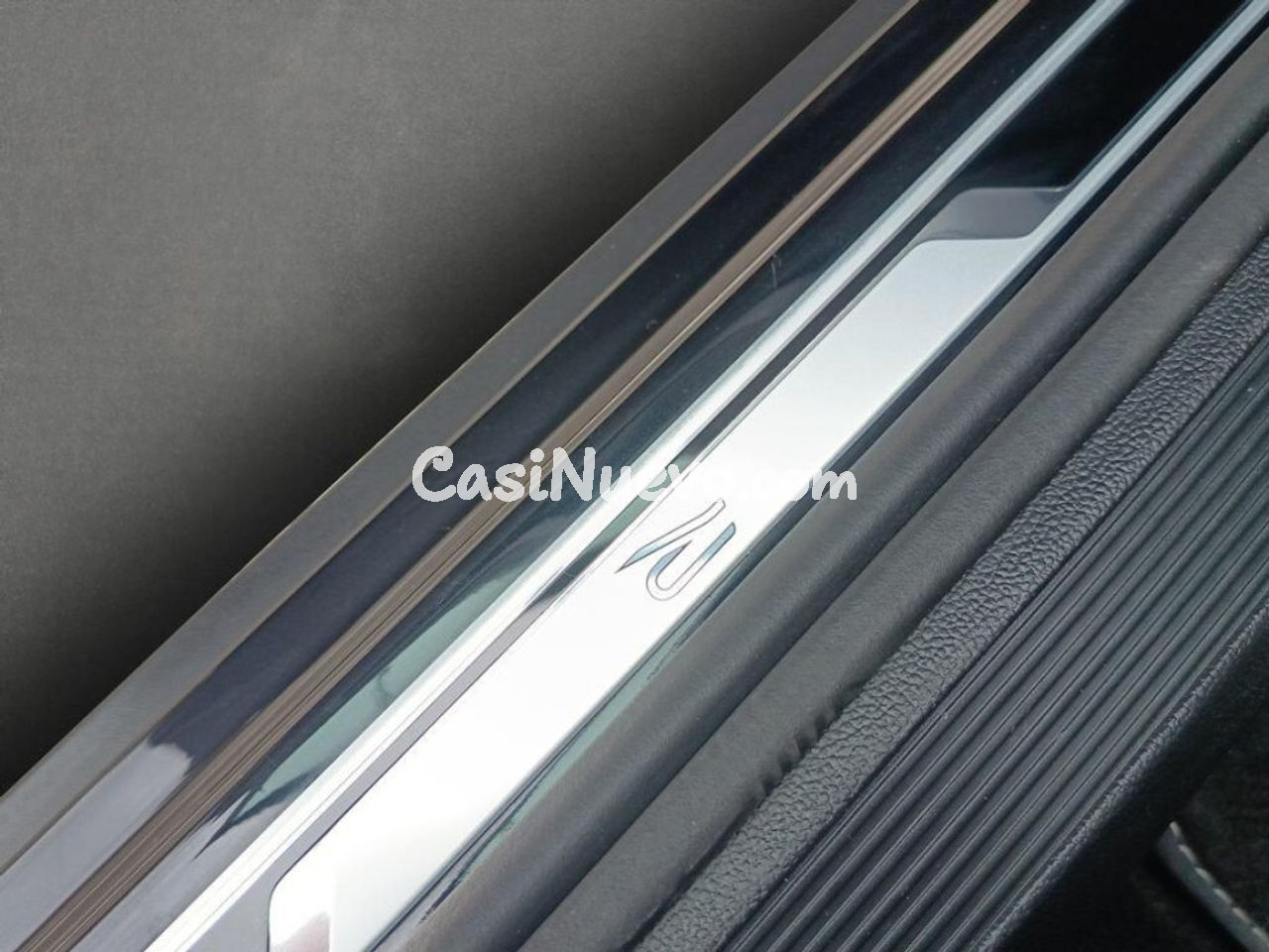 Volkswagen T-Roc RLine 1.5 TSI 110kW 150CV - foto 14