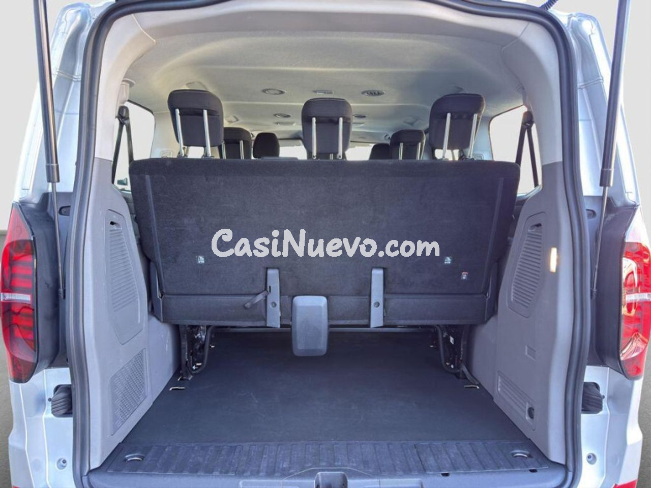 Volkswagen Caravelle Corta 2.0 TDI 110 kW 150 CV Premium - foto 4