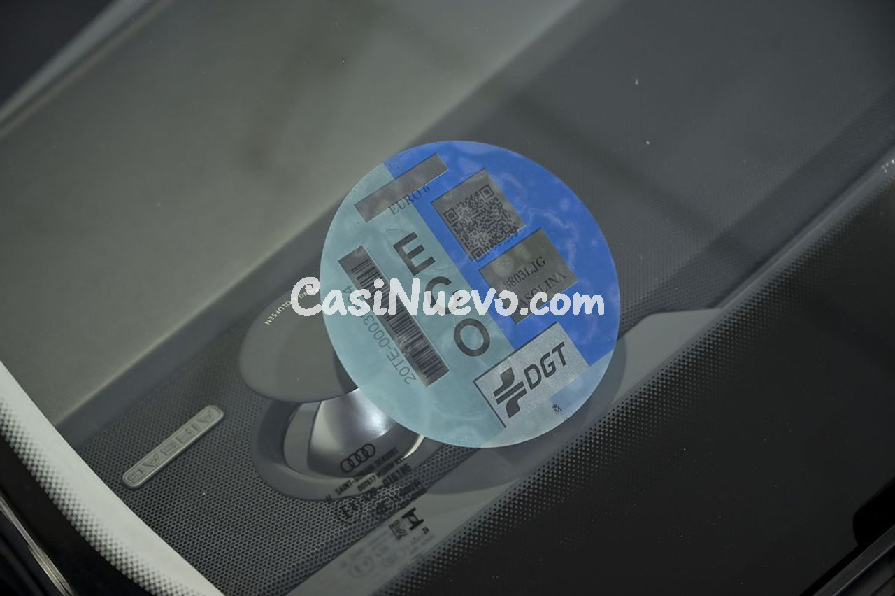 Audi A8 S8 TFSI quattro tiptronic - foto 11