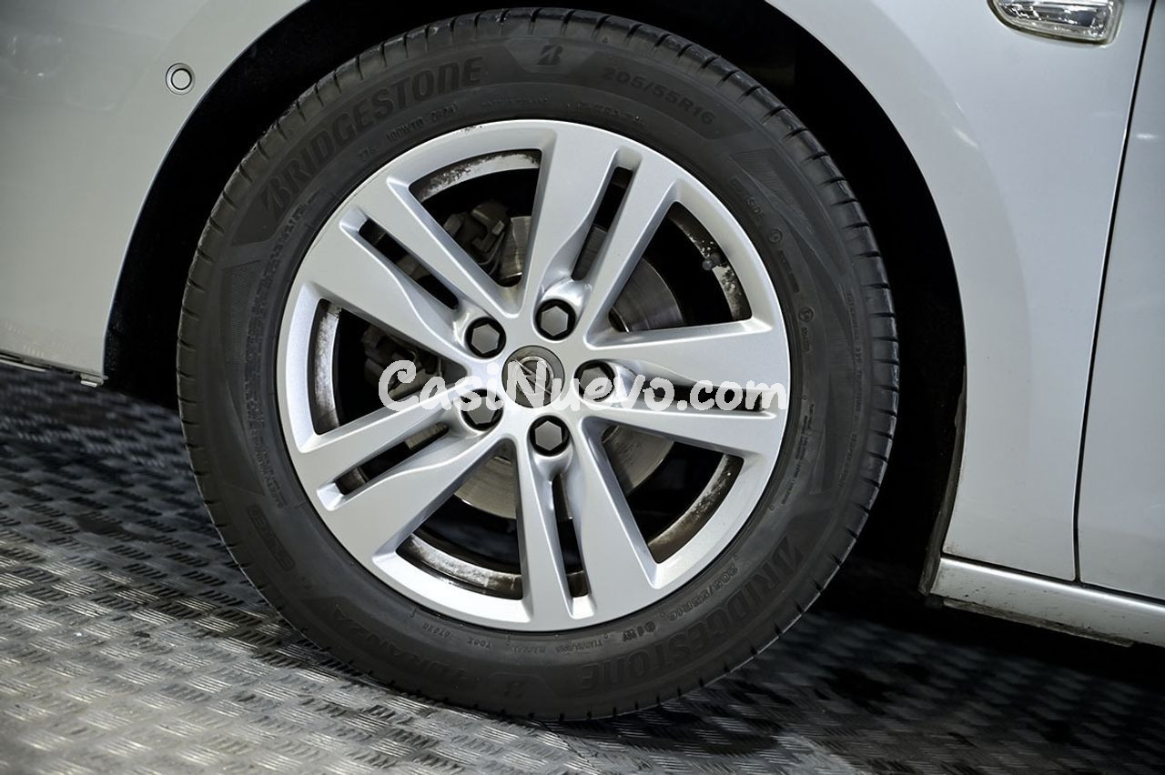 Opel Astra 1.2T SHL 81kW 110CV GS Line - foto 14