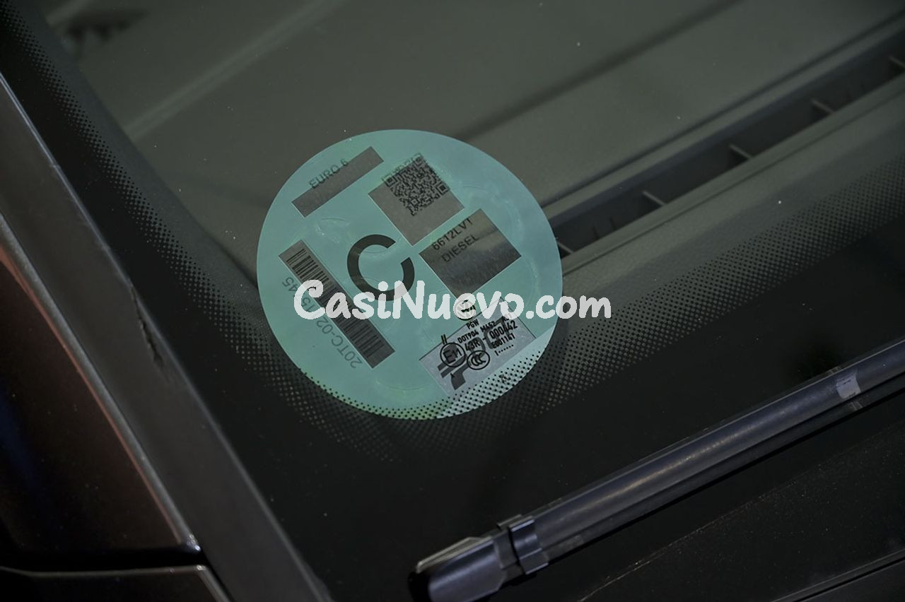 Volkswagen Touareg Prem Eleg 3.0 V6 TDI 210kW Tip 4M - foto 11