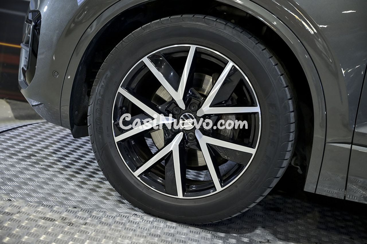 Volkswagen Touareg Prem Eleg 3.0 V6 TDI 210kW Tip 4M - foto 14