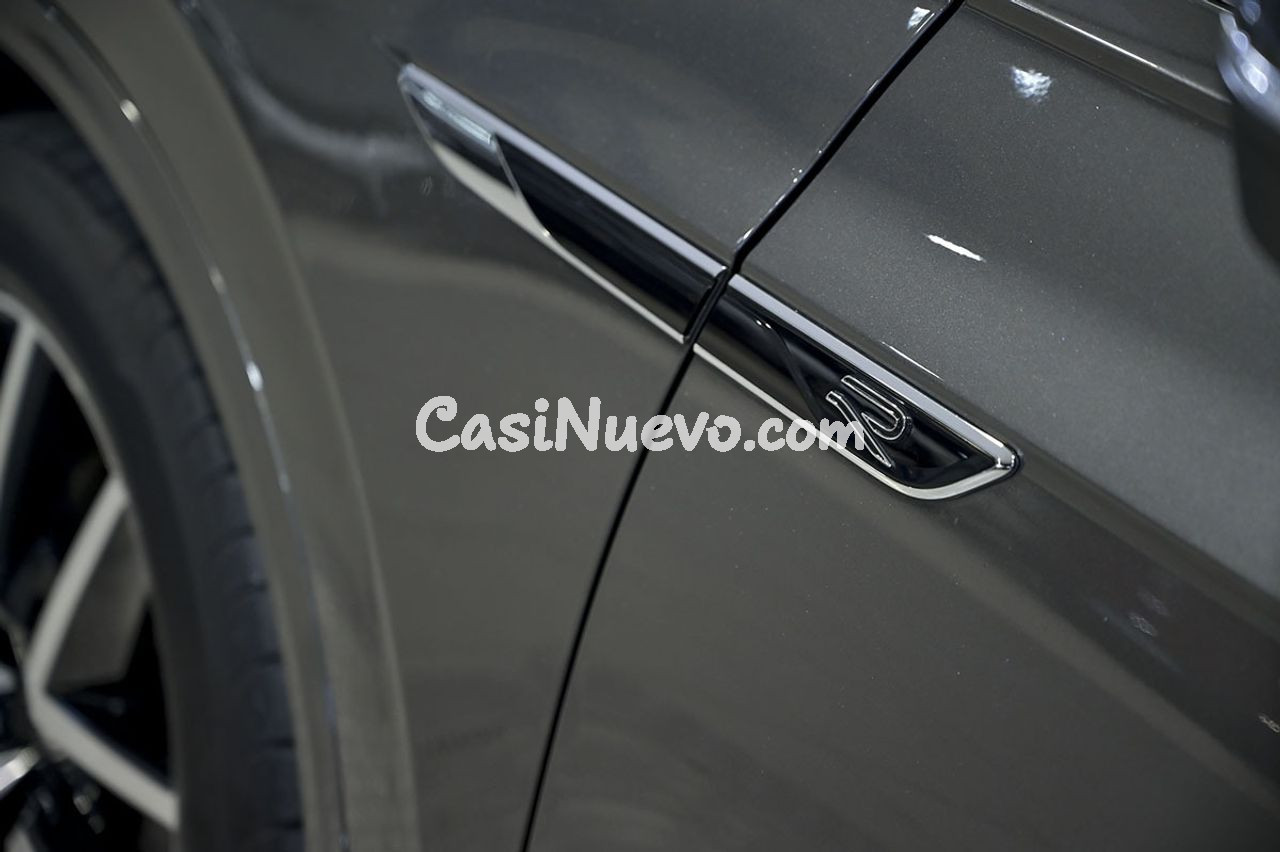 Volkswagen Touareg Prem Eleg 3.0 V6 TDI 210kW Tip 4M - foto 21