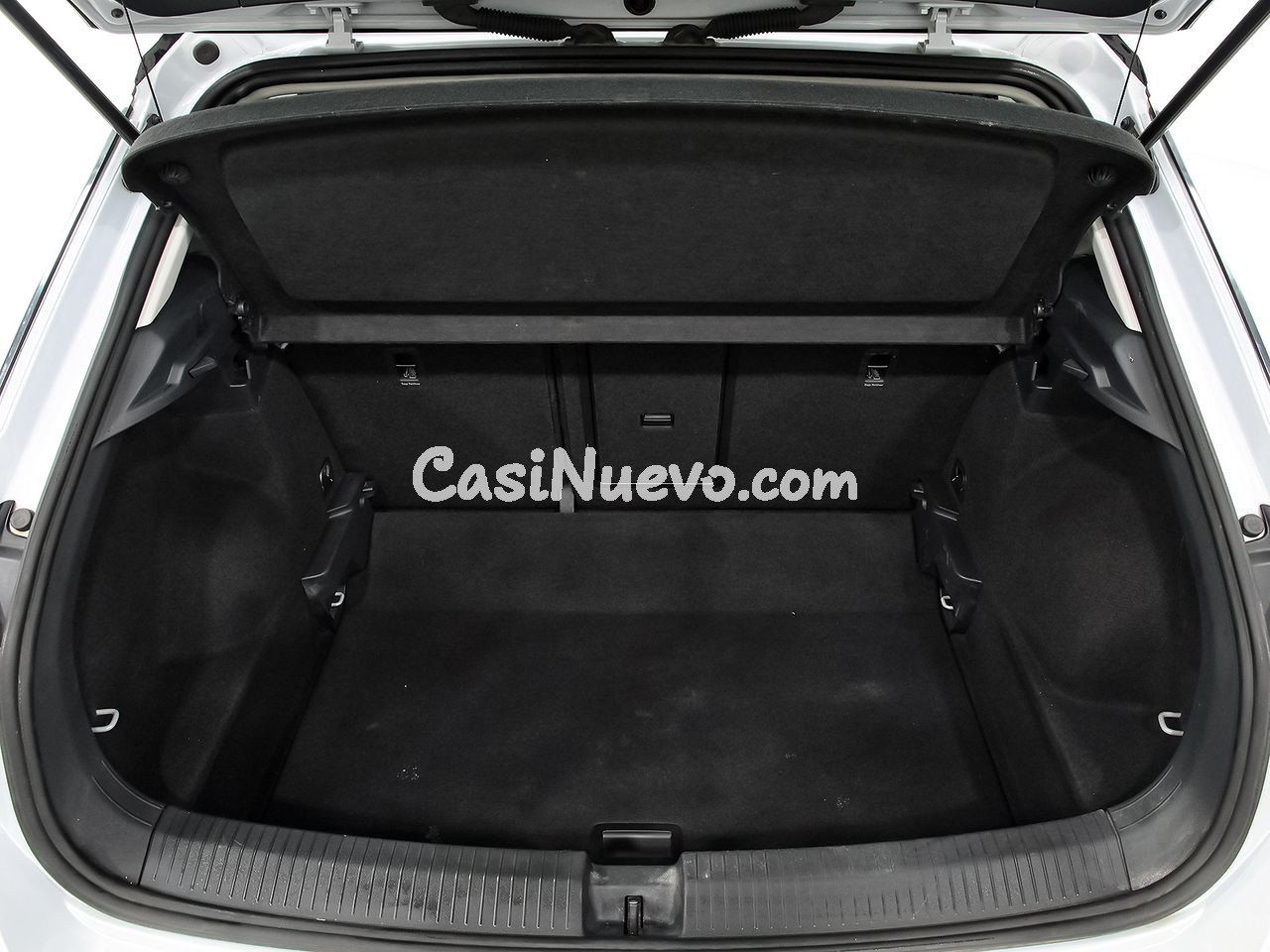 Volkswagen T-Roc Advance Style 2.0 TDI 110kW (150CV) - foto 9