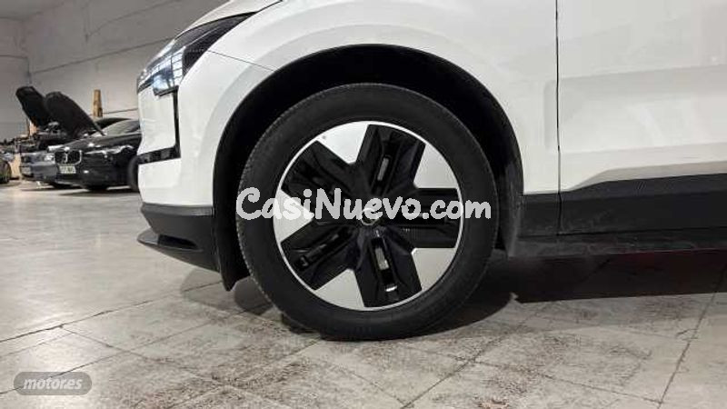 Volvo EX30 - foto 10